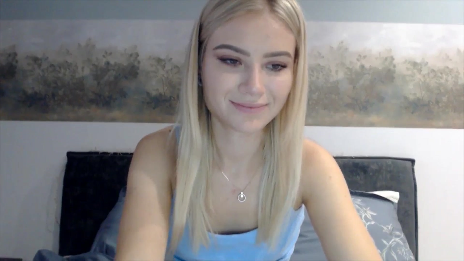 Gallery image thumbnail from semisweet's myfreecams stream on, 05/28/2025, 02:46 image 14 of 20