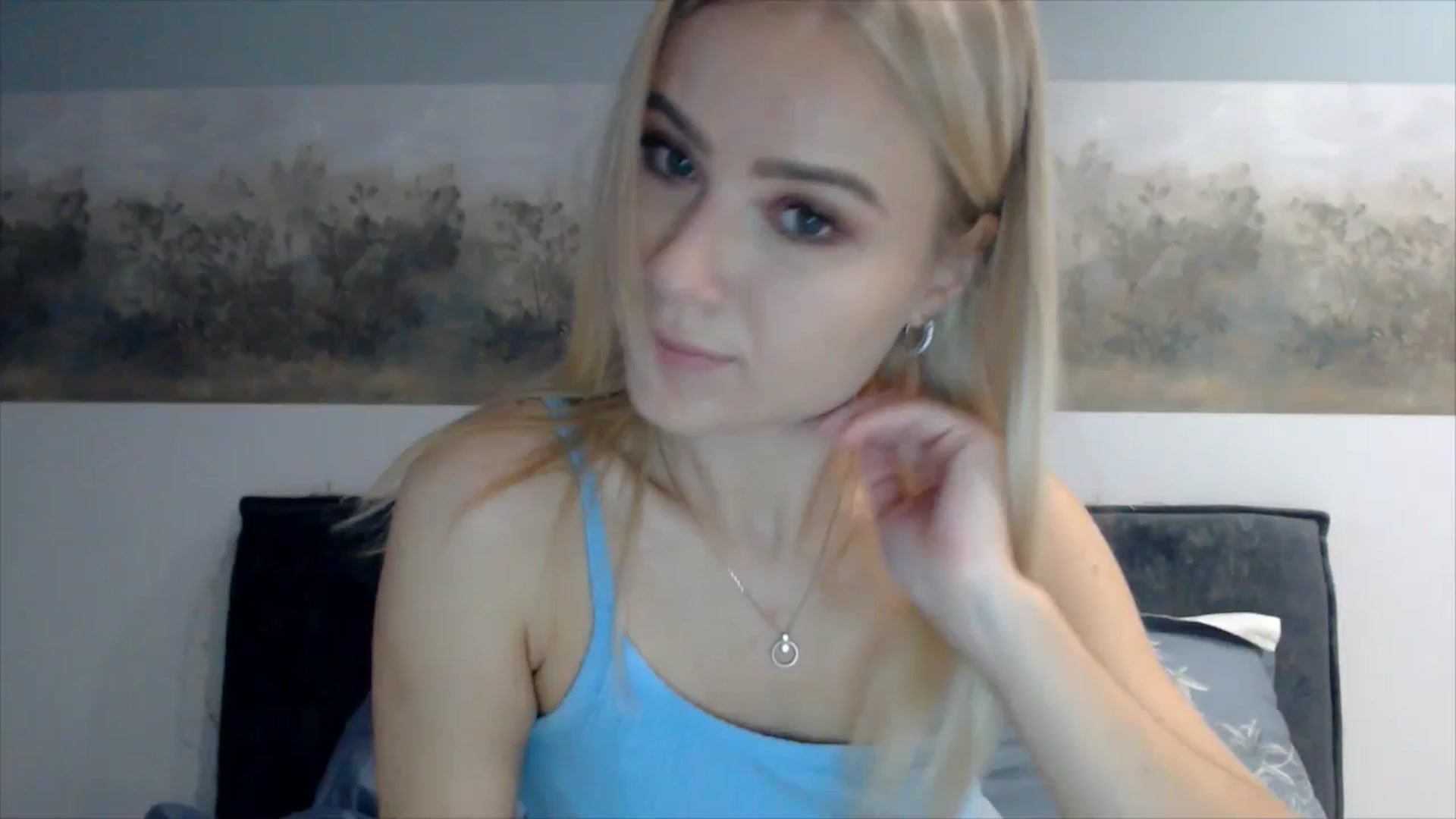 Gallery image thumbnail from semisweet's myfreecams stream on, 05/28/2025, 02:46 image 5 of 20