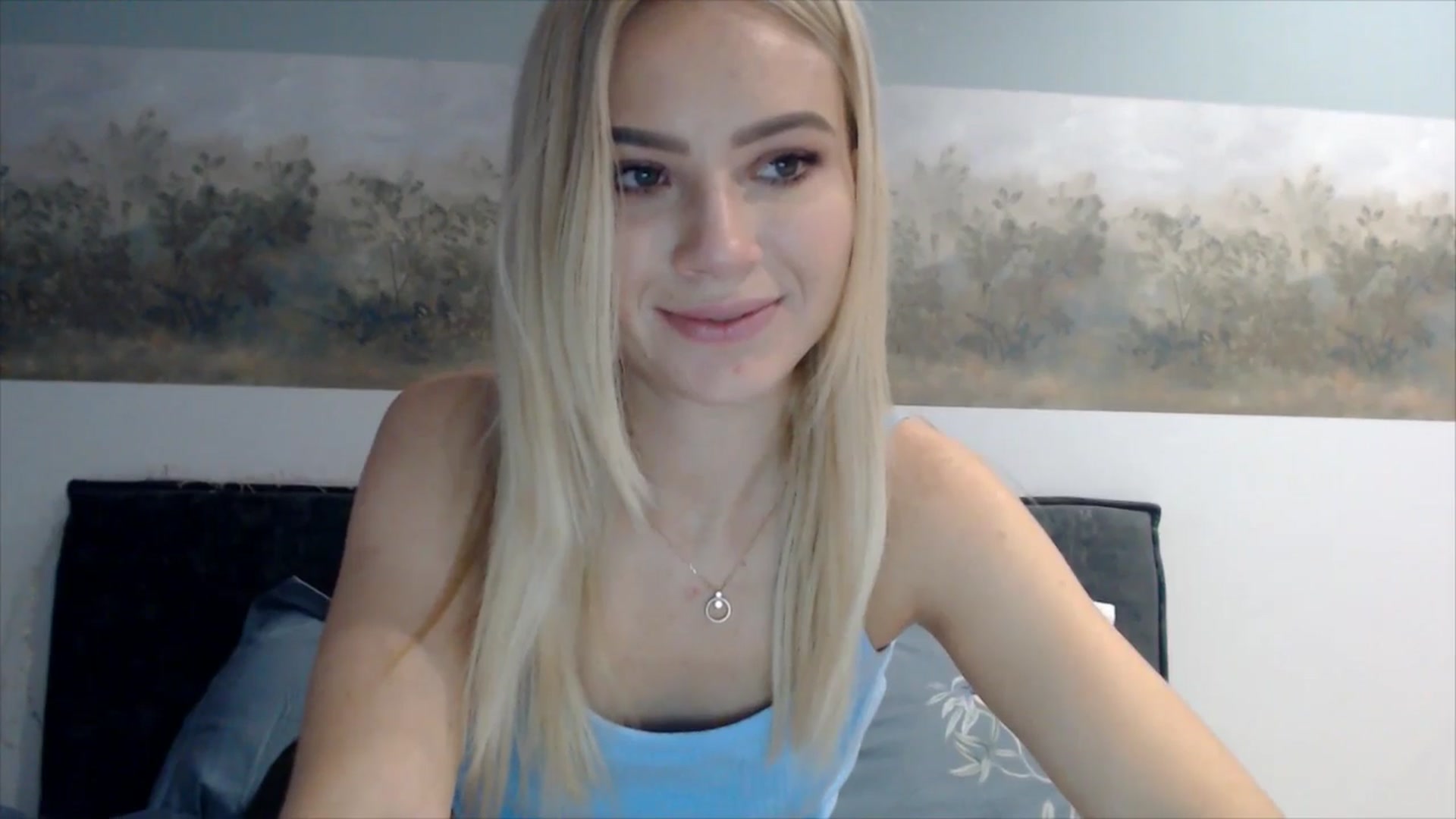 Gallery image thumbnail from semisweet's myfreecams stream on, 05/28/2025, 02:46 image 11 of 20
