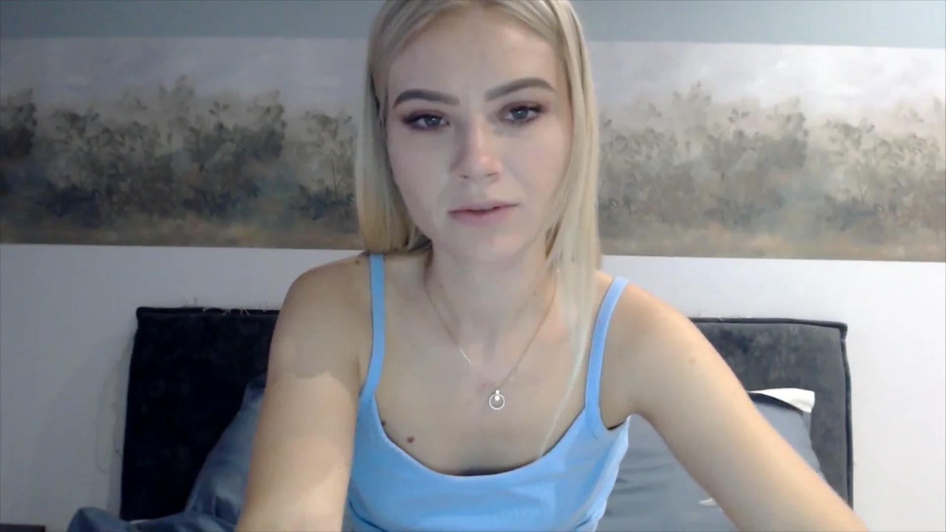 Gallery image thumbnail from semisweet's myfreecams stream on, 05/28/2025, 02:46 image 15 of 20