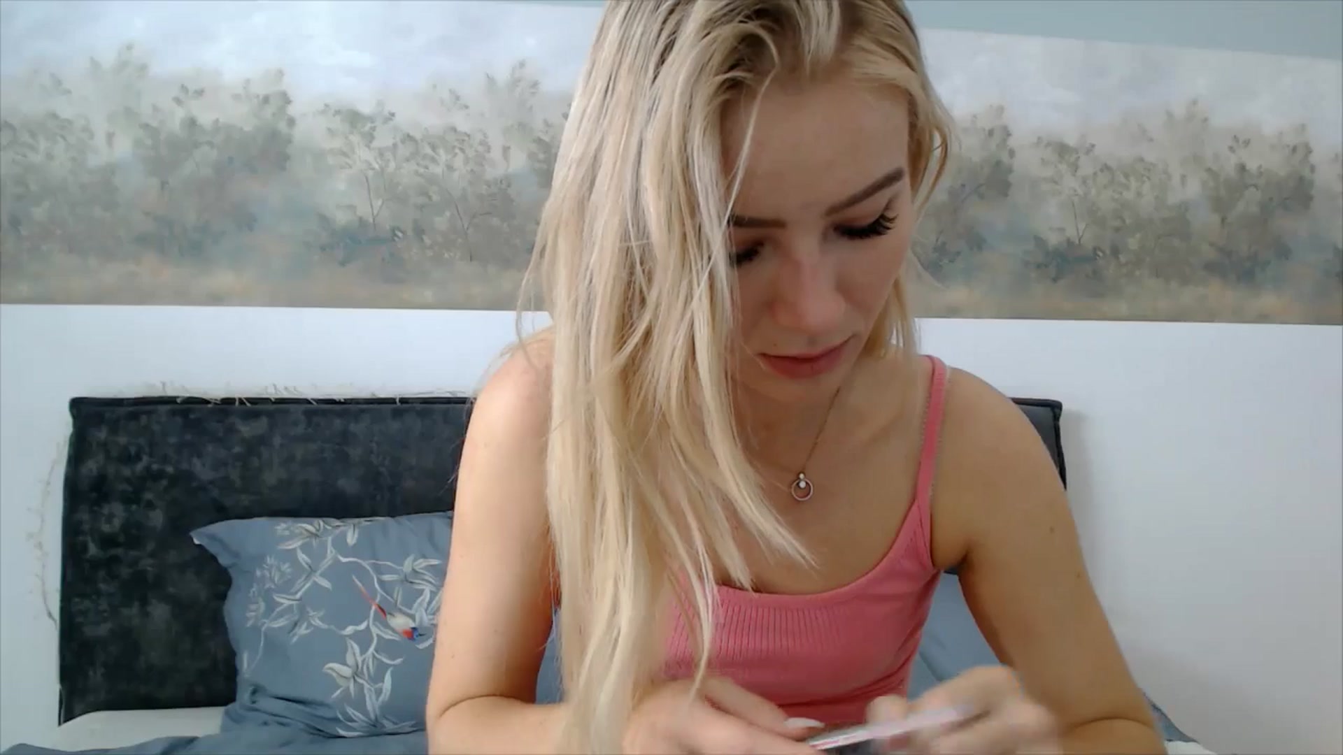 Gallery image thumbnail from semisweet's myfreecams stream on, 05/30/2025, 05:39 image 11 of 20