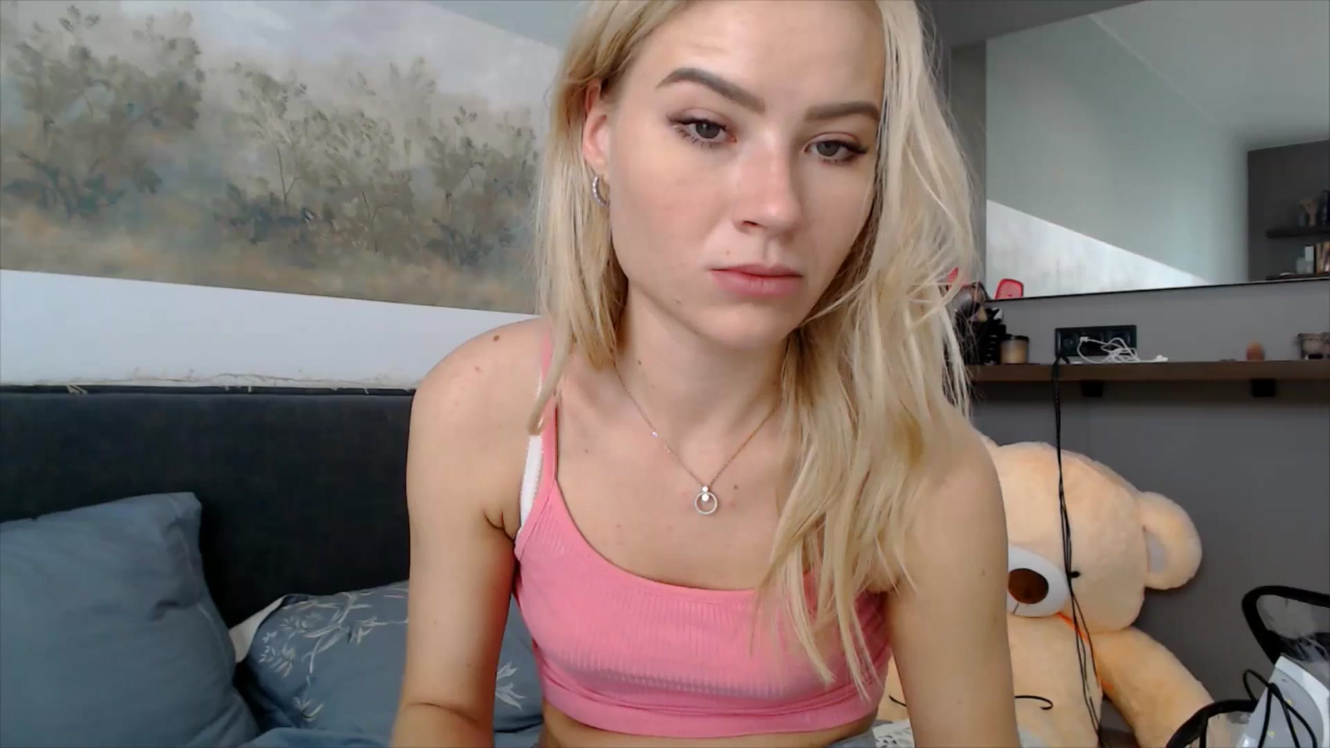 Gallery image thumbnail from semisweet's myfreecams stream on, 05/30/2025, 05:39 image 18 of 20