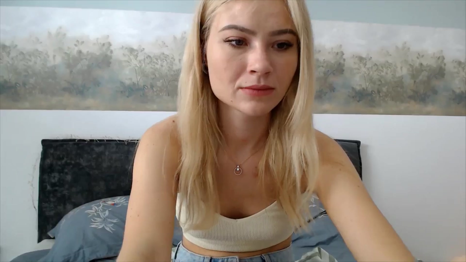 Gallery image thumbnail from semisweet's myfreecams stream on, 06/03/2025, 05:14 image 13 of 20