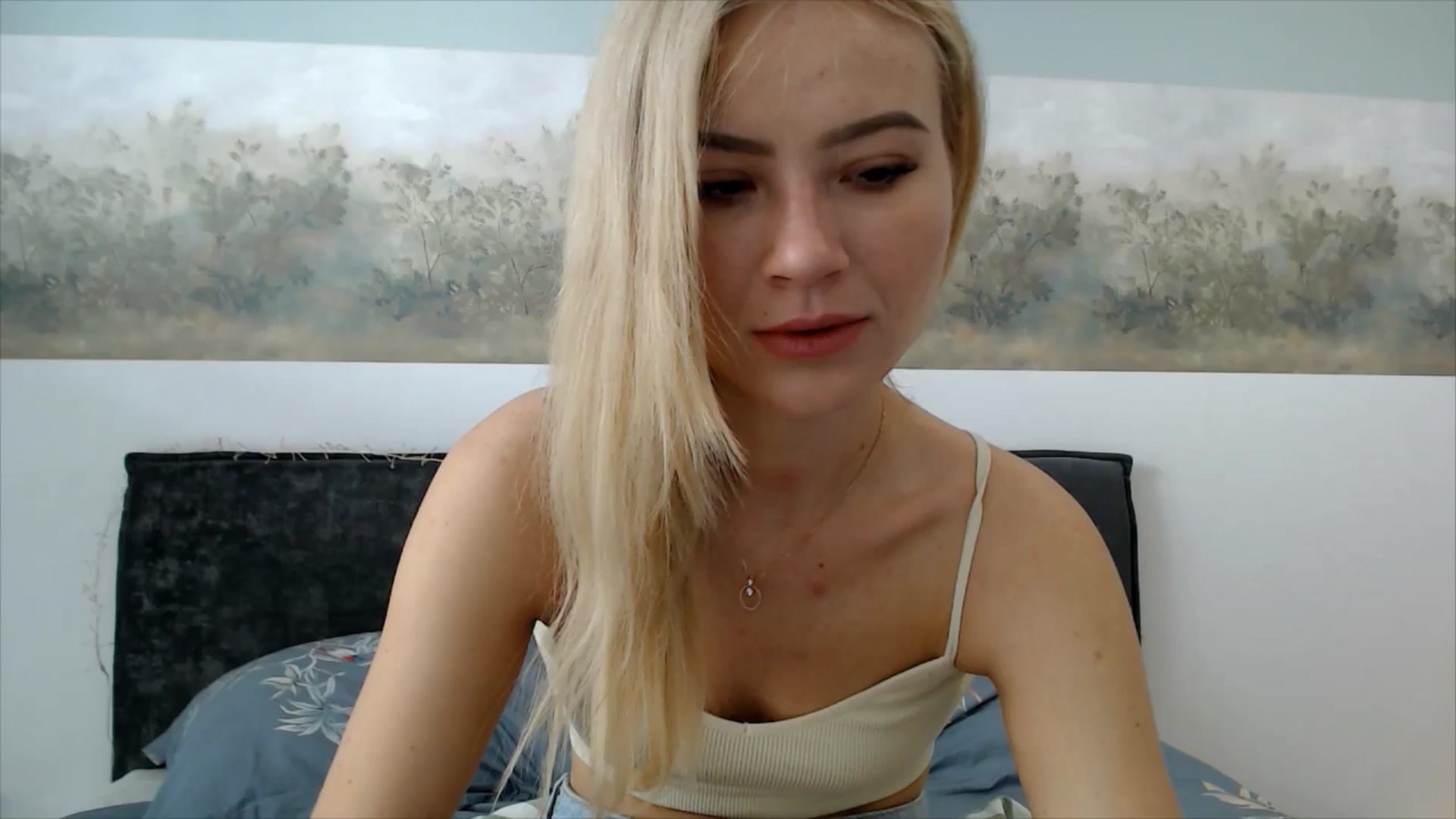 Gallery image thumbnail from semisweet's myfreecams stream on, 06/03/2025, 05:14 image 17 of 20