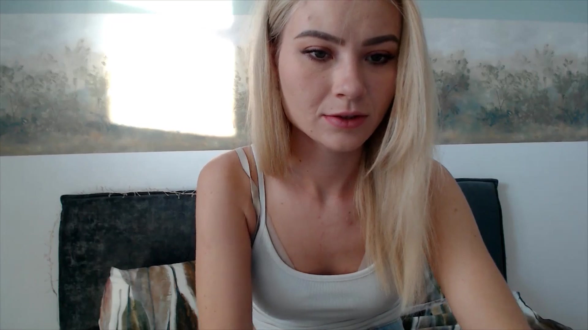 Gallery image thumbnail from semisweet's myfreecams stream on, 06/06/2025, 03:12 image 4 of 20