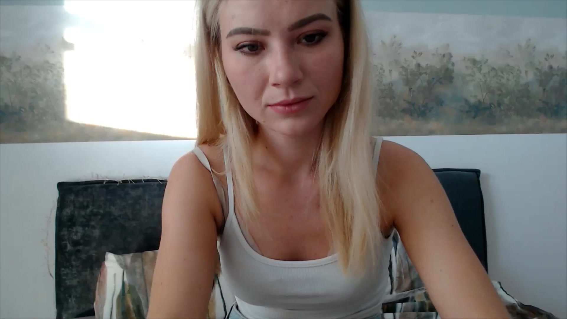 Gallery image thumbnail from semisweet's myfreecams stream on, 06/06/2025, 03:12 image 9 of 20