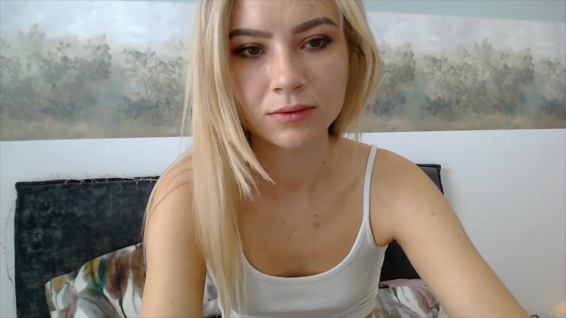 Gallery image thumbnail from semisweet's myfreecams stream on, 06/06/2025, 06:05 image 4 of 20