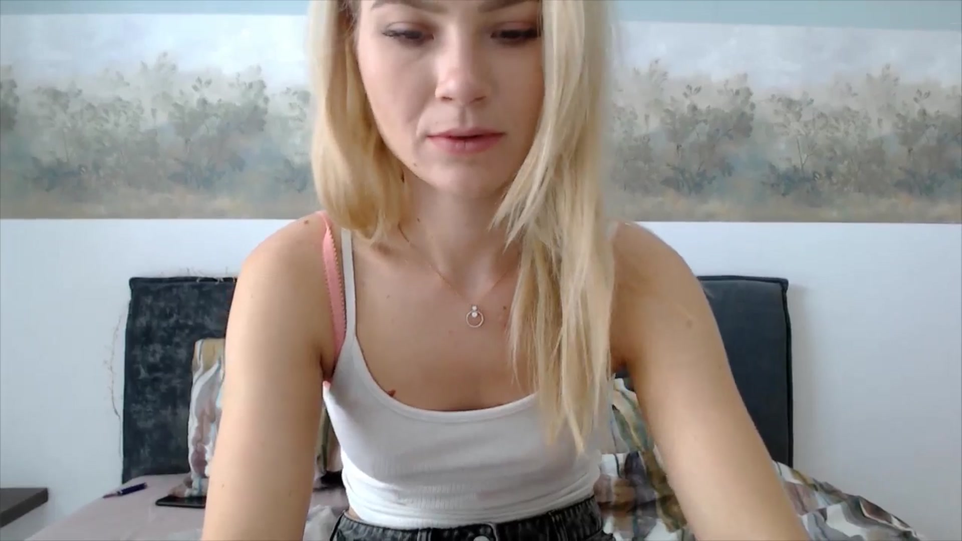 Gallery image thumbnail from semisweet's myfreecams stream on, 06/10/2025, 05:09 image 10 of 20