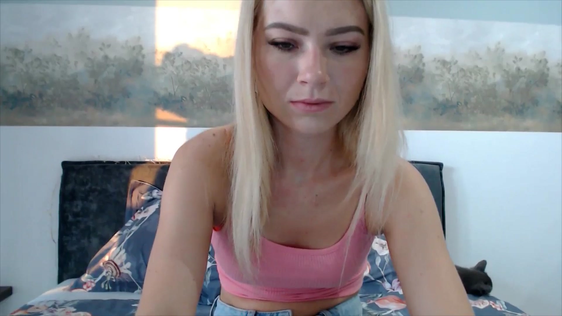 Gallery image thumbnail from semisweet's myfreecams stream on, 06/13/2025, 02:11 image 20 of 20