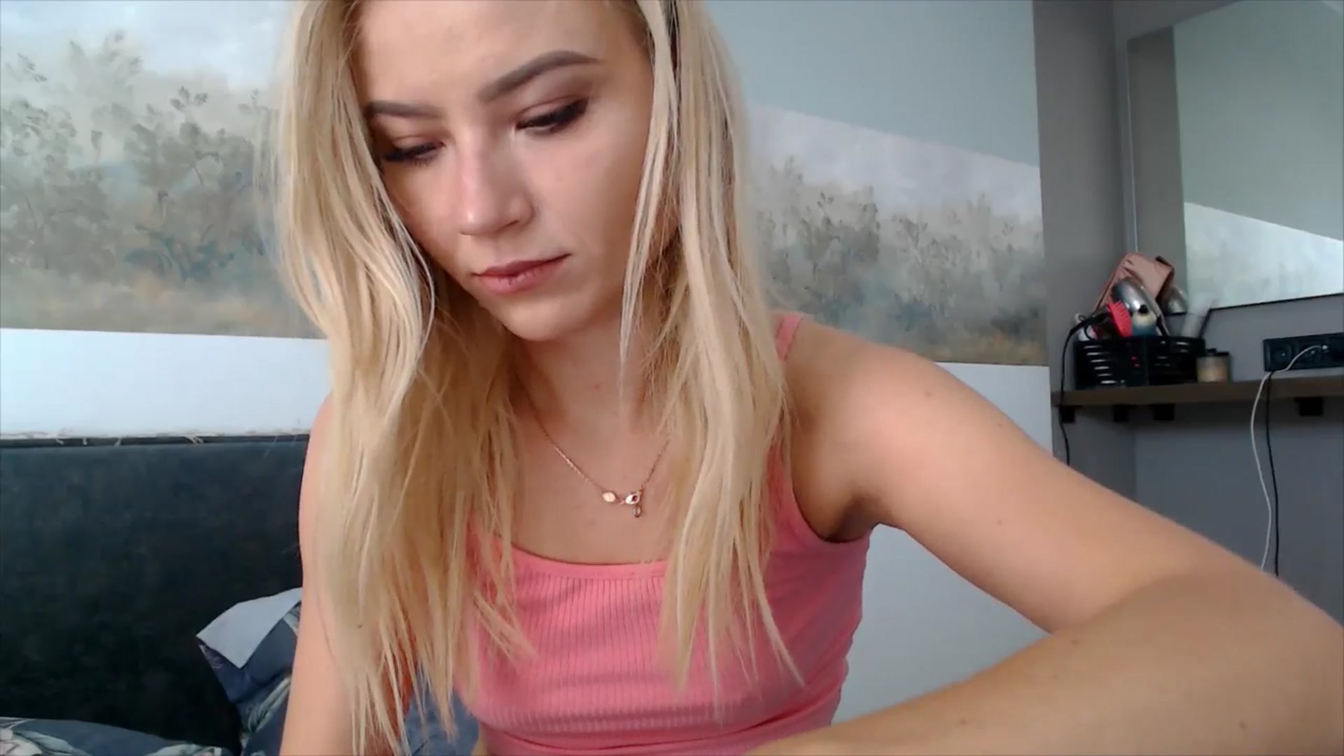 Gallery image thumbnail from semisweet's myfreecams stream on, 06/16/2025, 03:51 image 4 of 20