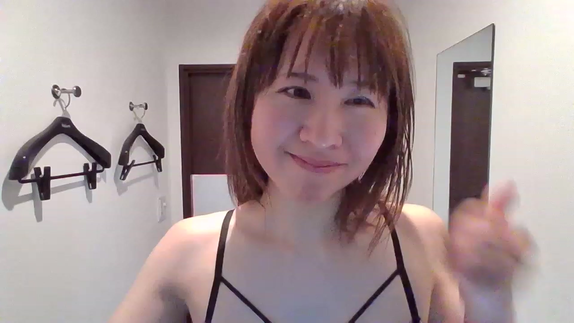Gallery image thumbnail from sera7773's myfreecams stream on, 11/29/2022, 04:18 image 19 of 20