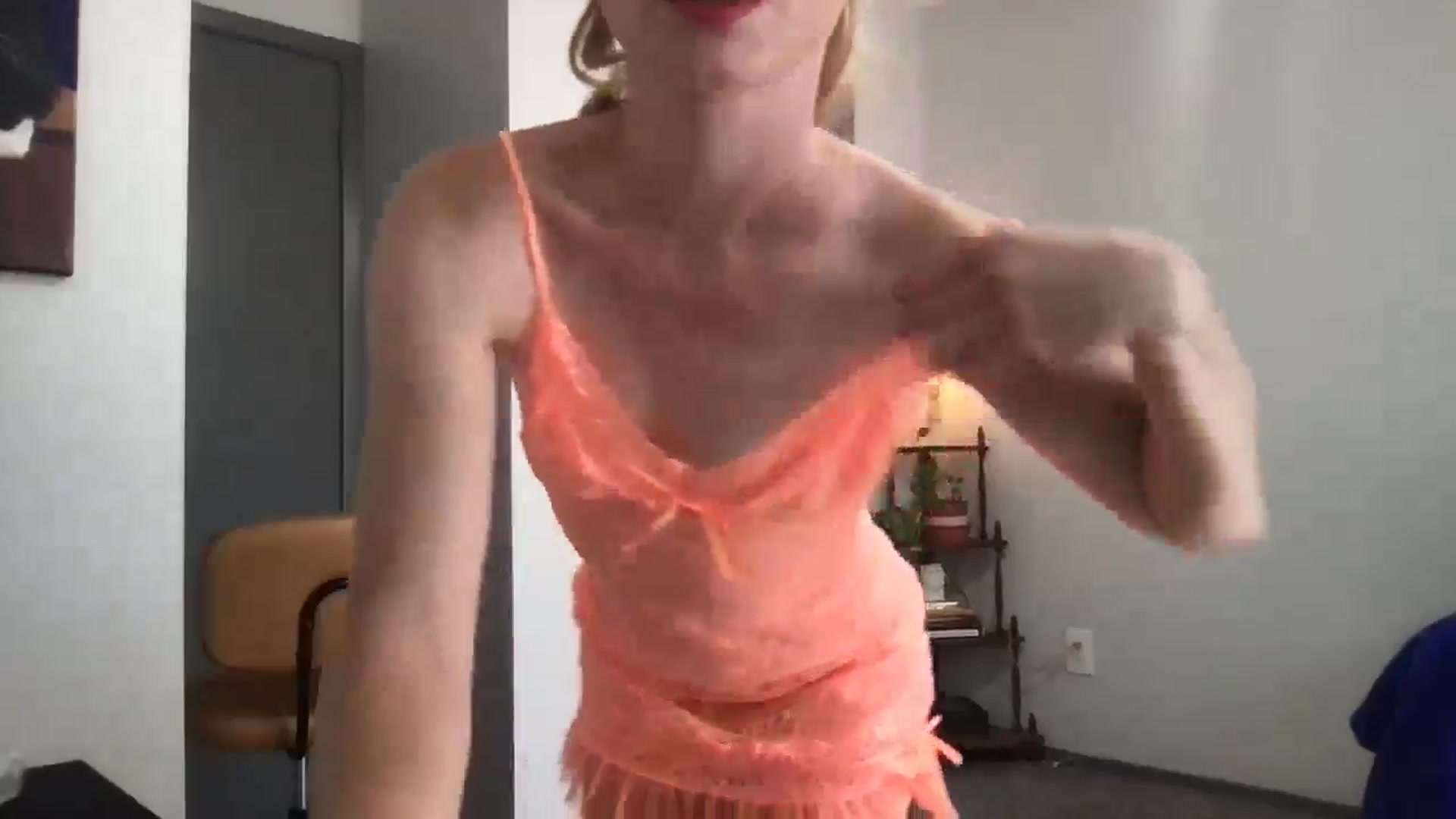 Gallery image thumbnail from serava's myfreecams stream on, 10/18/2025, 19:09 image 11 of 20