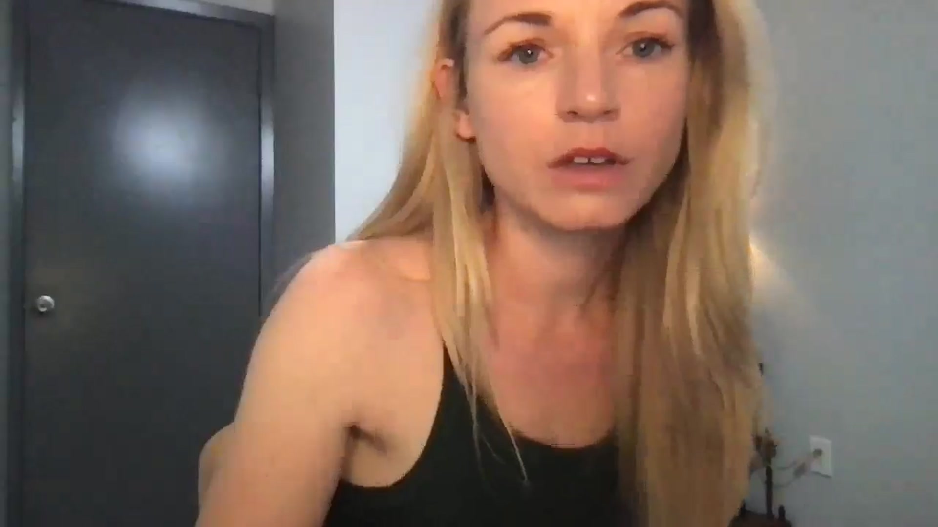 Gallery image thumbnail from serava's myfreecams stream on, 10/27/2025, 19:48 image 19 of 20