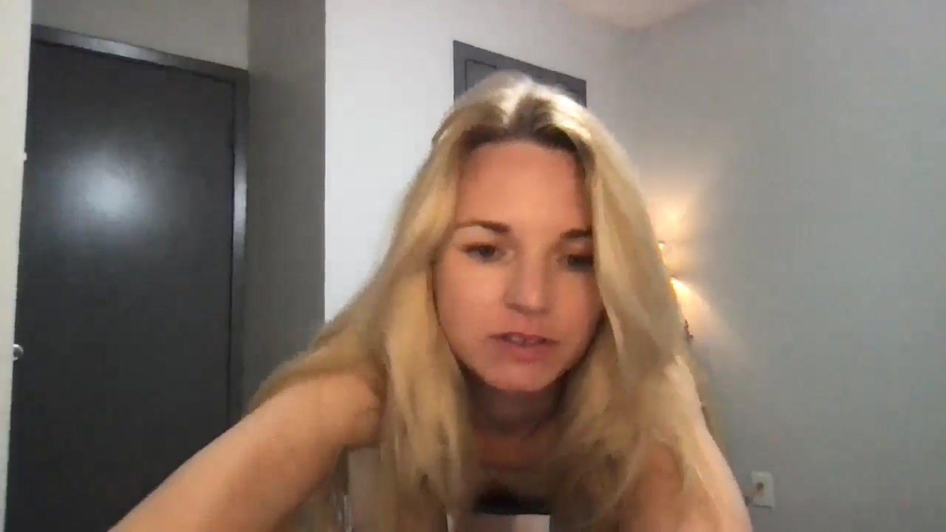 Gallery image thumbnail from serava's myfreecams stream on, 11/07/2025, 24:29 image 16 of 20