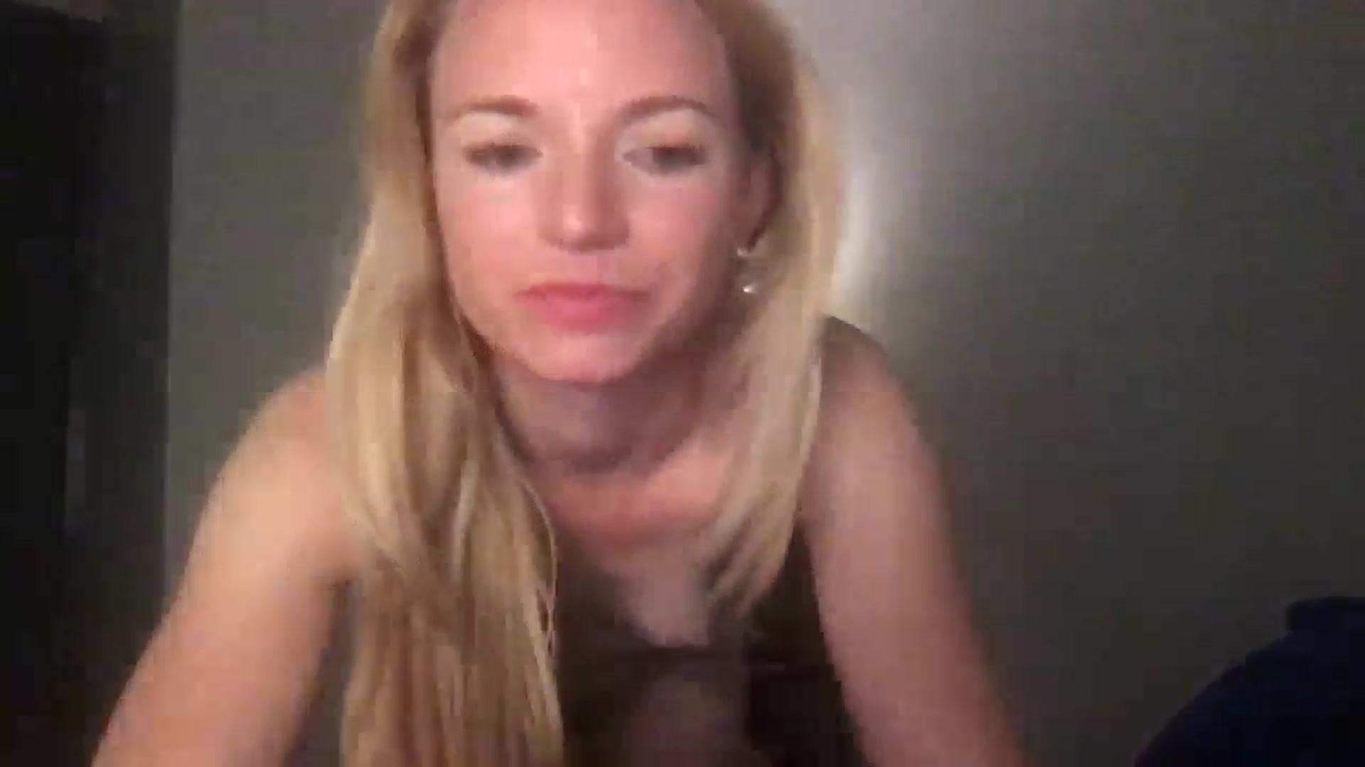 Gallery image thumbnail from serava's myfreecams stream on, 11/21/2025, 02:22 image 13 of 20