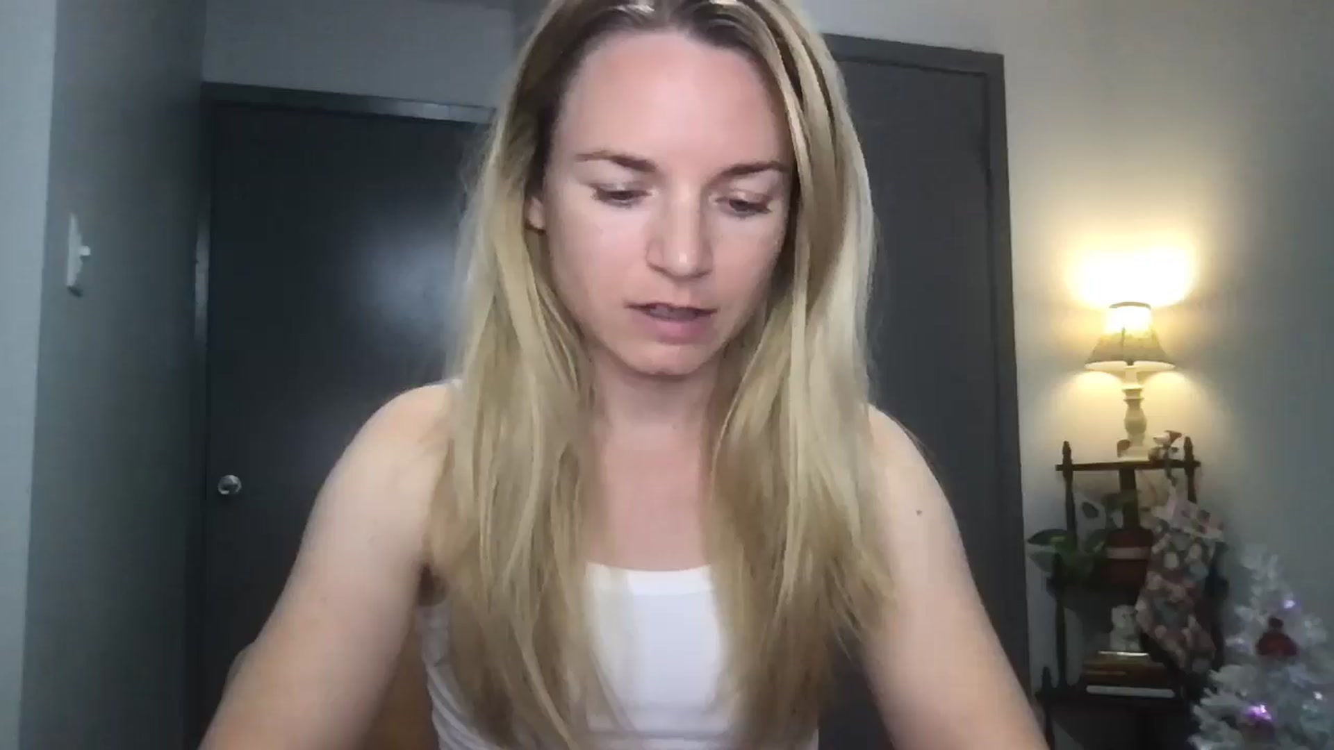 Gallery image thumbnail from serava's myfreecams stream on, 12/11/2025, 24:00 image 11 of 20