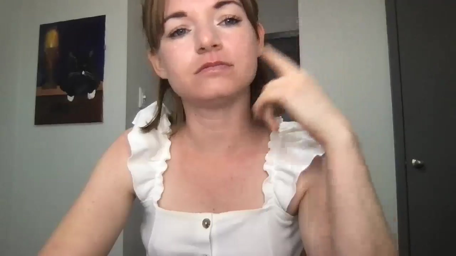 Gallery image thumbnail from serava's myfreecams stream on, 02/21/2026, 19:02 image 17 of 20