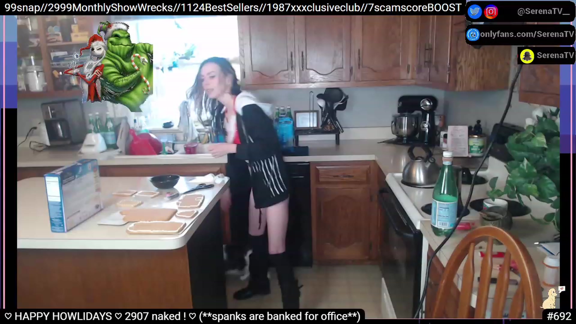 Gallery image thumbnail from serenatv's myfreecams stream on, 12/26/2022, 21:57 image 6 of 20