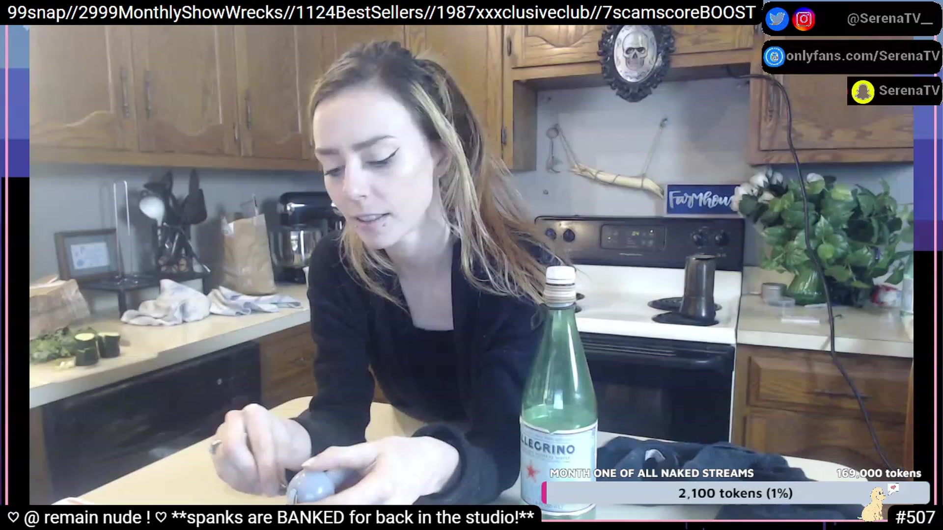 Gallery image thumbnail from serenatv's myfreecams stream on, 01/12/2023, 23:57 image 5 of 20