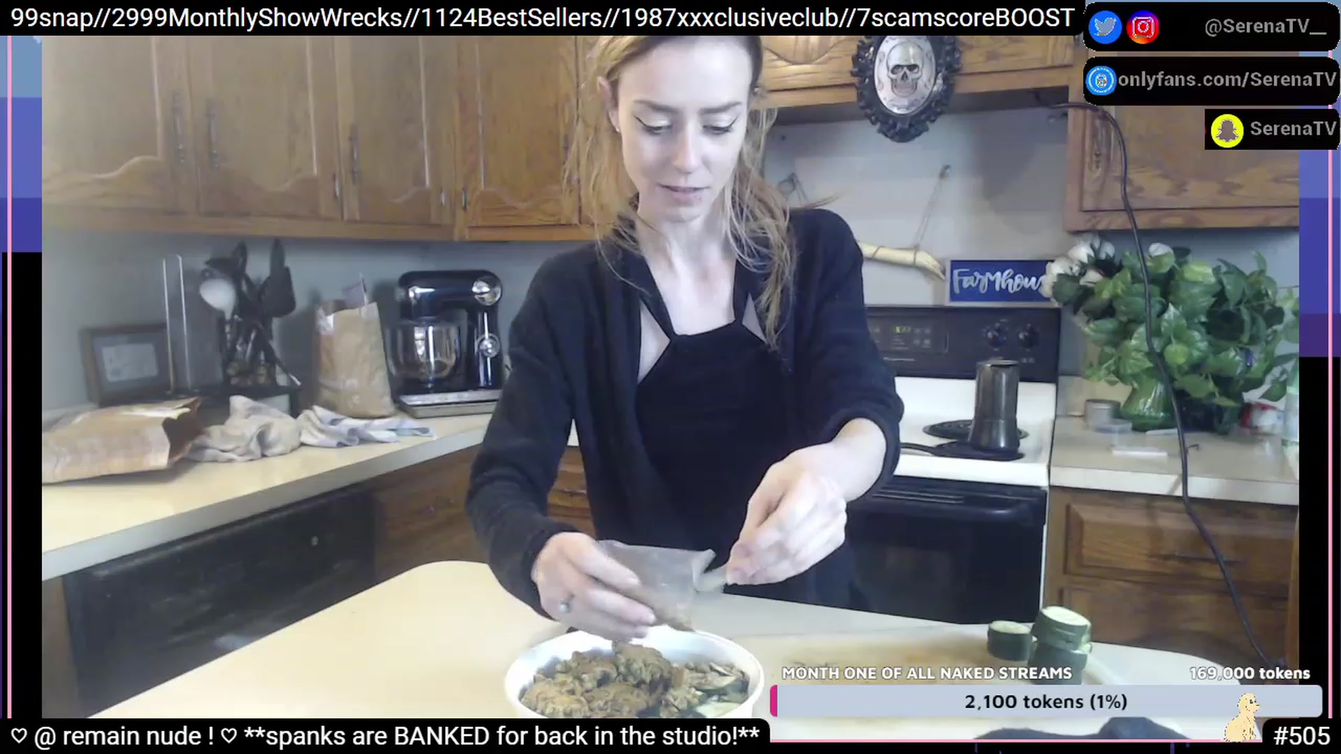 Gallery image thumbnail from serenatv's myfreecams stream on, 01/12/2023, 23:57 image 14 of 20