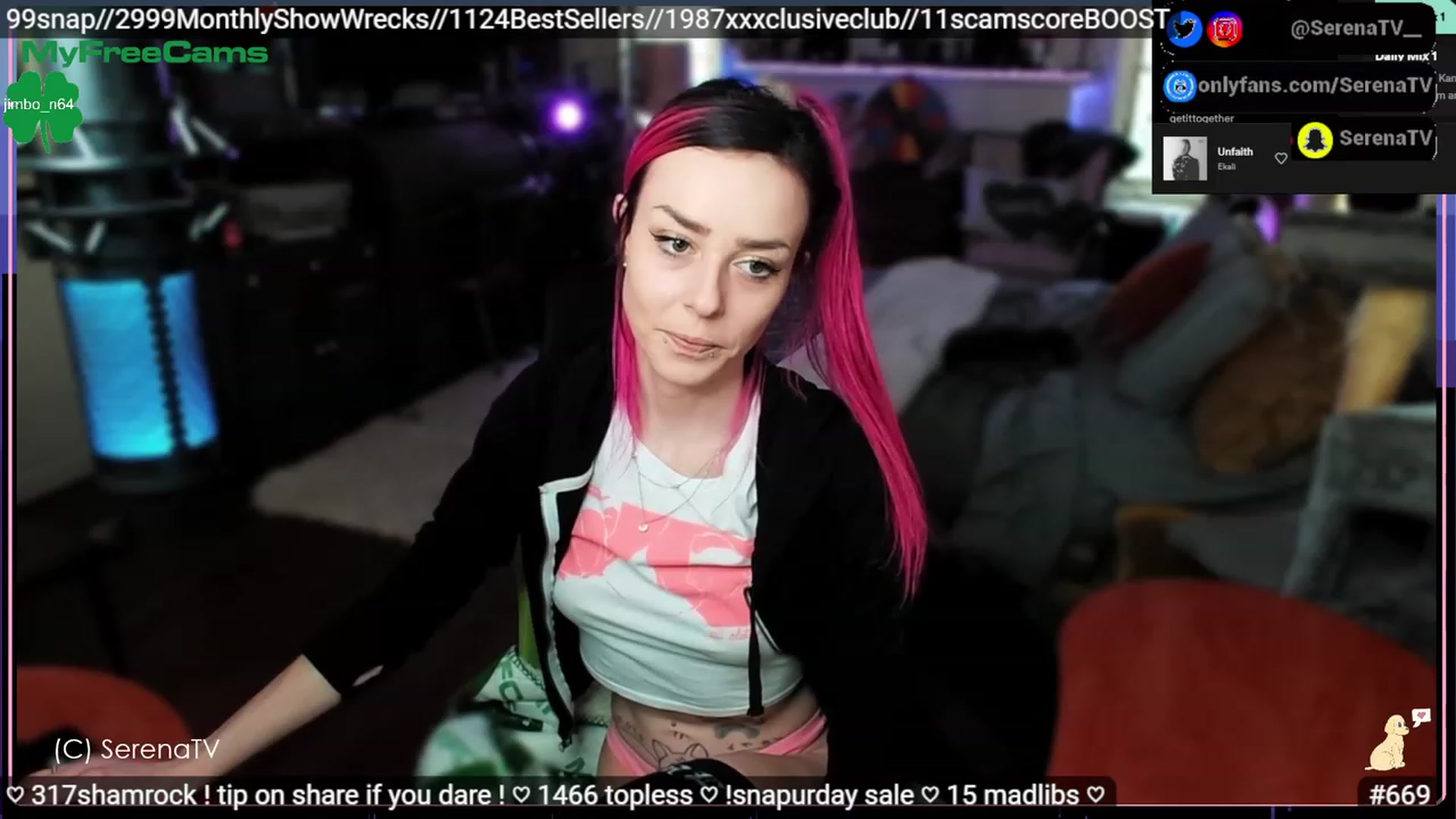 Gallery image thumbnail from serenatv's myfreecams stream on, 03/18/2023, 19:56 image 17 of 20
