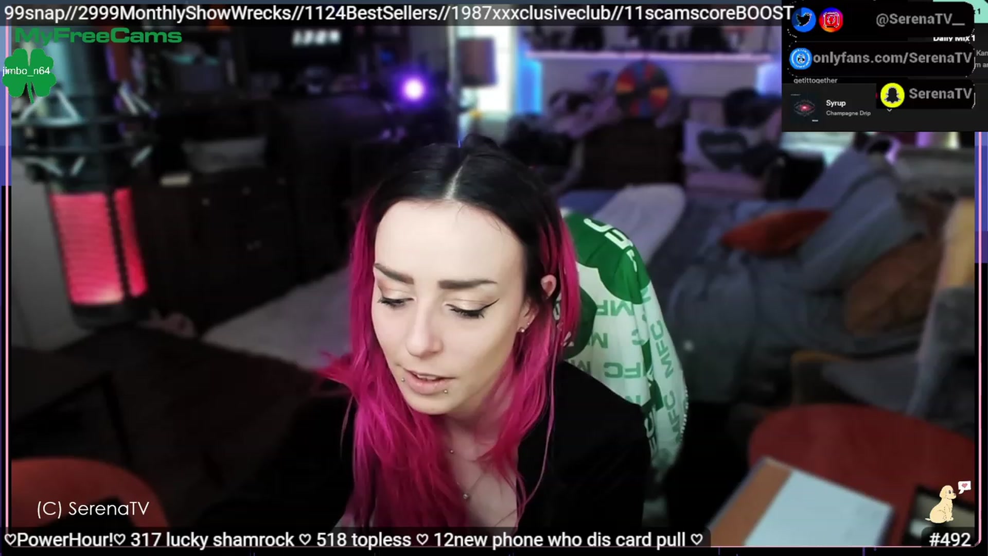 Gallery image thumbnail from serenatv's myfreecams stream on, 03/22/2023, 20:06 image 8 of 20