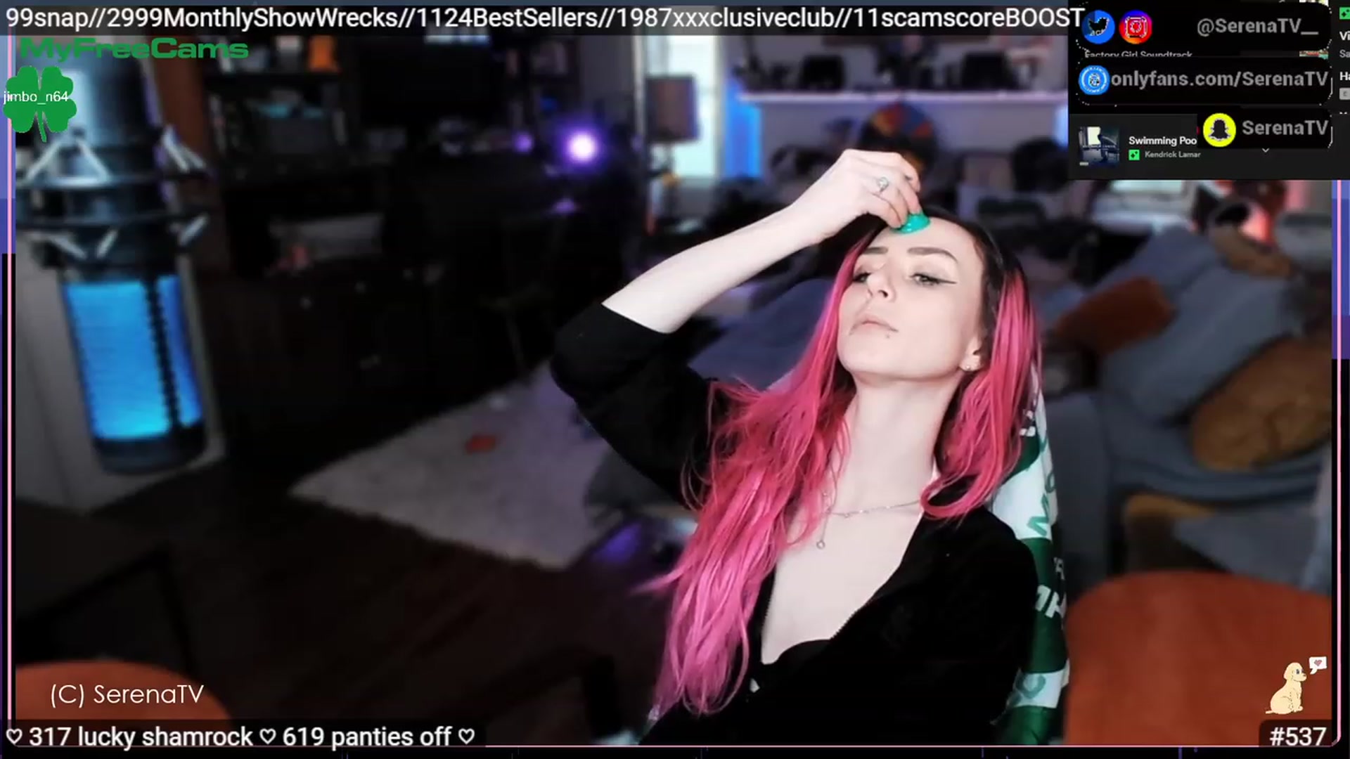 Gallery image thumbnail from serenatv's myfreecams stream on, 03/26/2023, 20:38 image 17 of 20