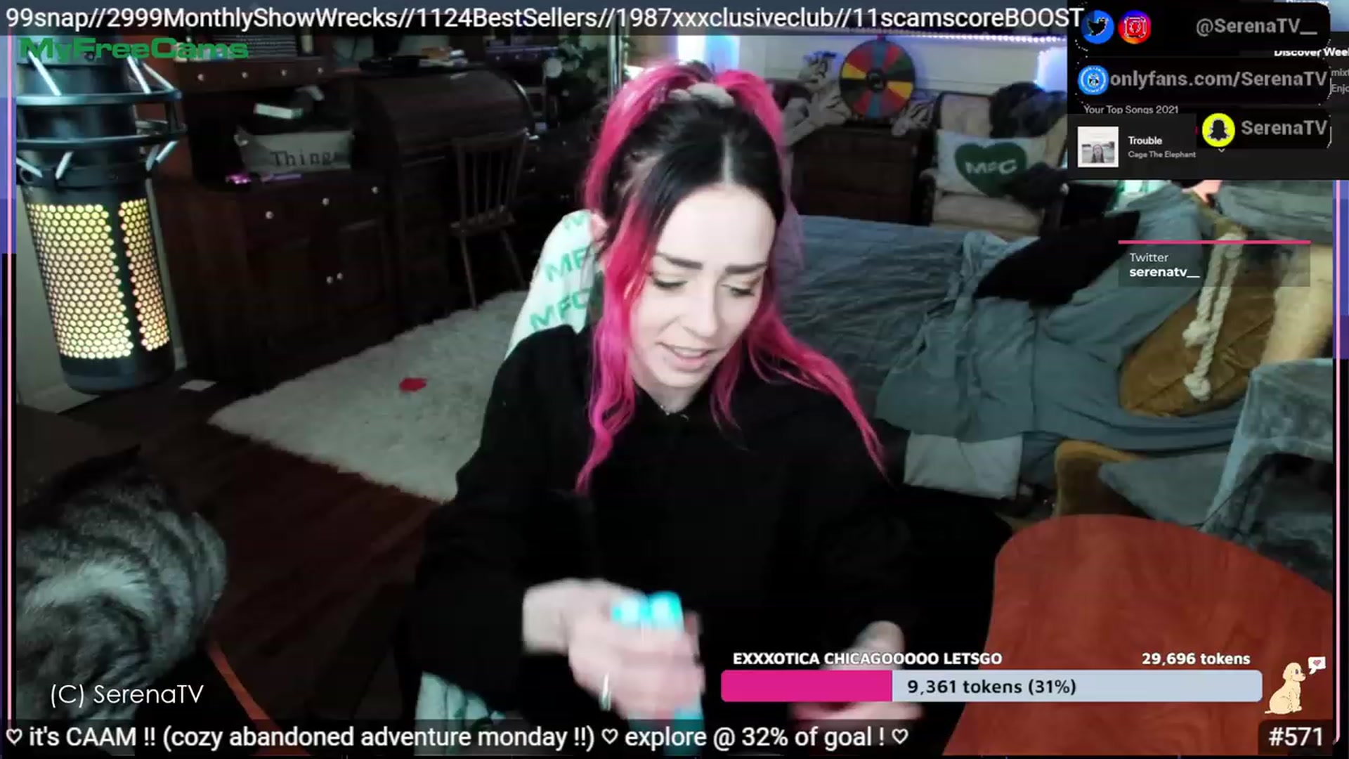 Gallery image thumbnail from serenatv's myfreecams stream on, 04/17/2023, 20:15 image 2 of 20