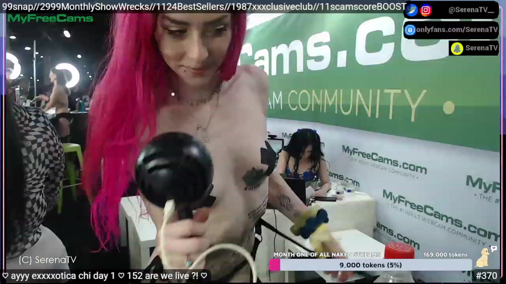 Gallery image thumbnail from serenatv's myfreecams stream on, 04/22/2023, 03:45 image 17 of 20