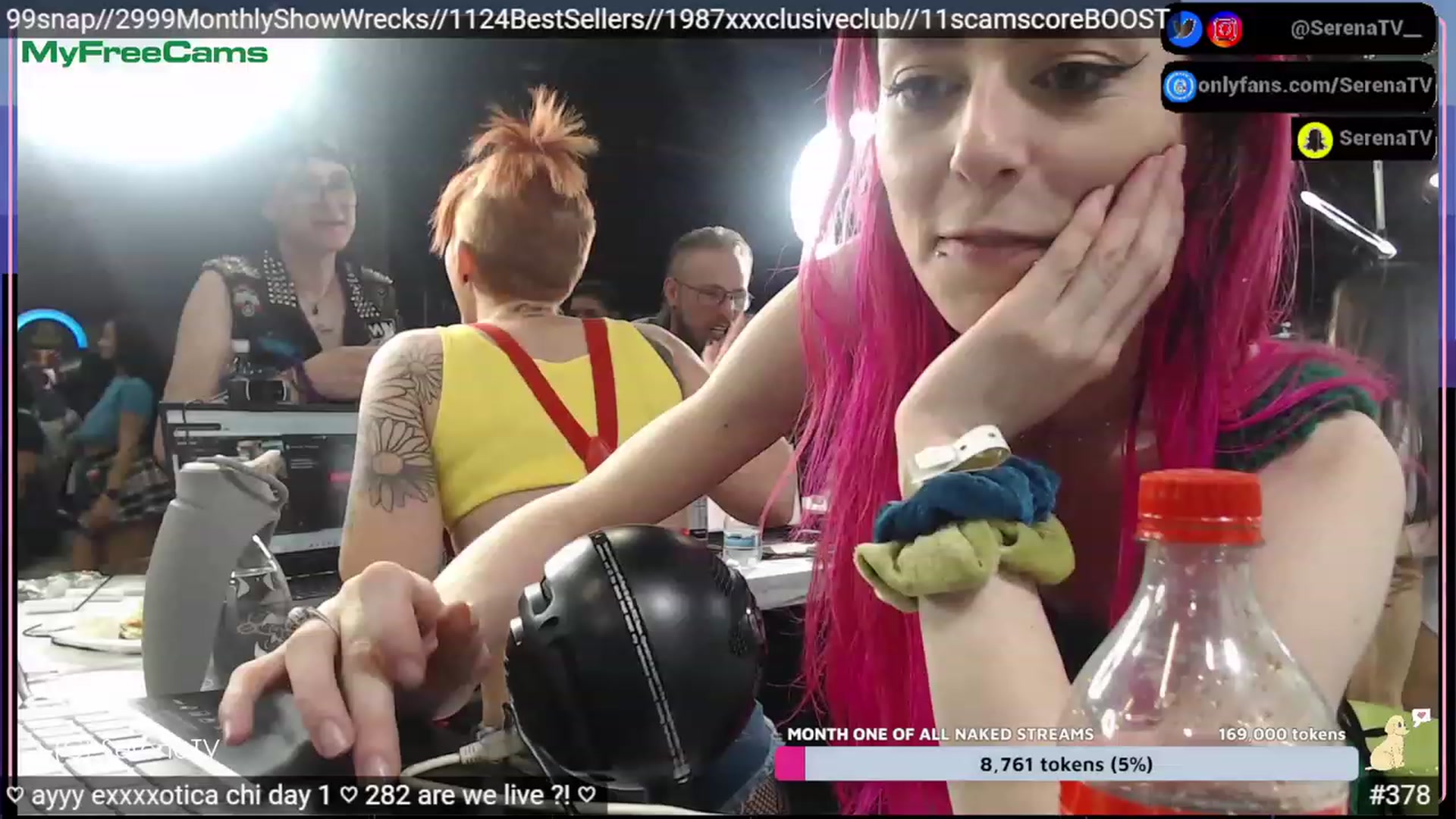 Gallery image thumbnail from serenatv's myfreecams stream on, 04/22/2023, 03:45 image 1 of 20