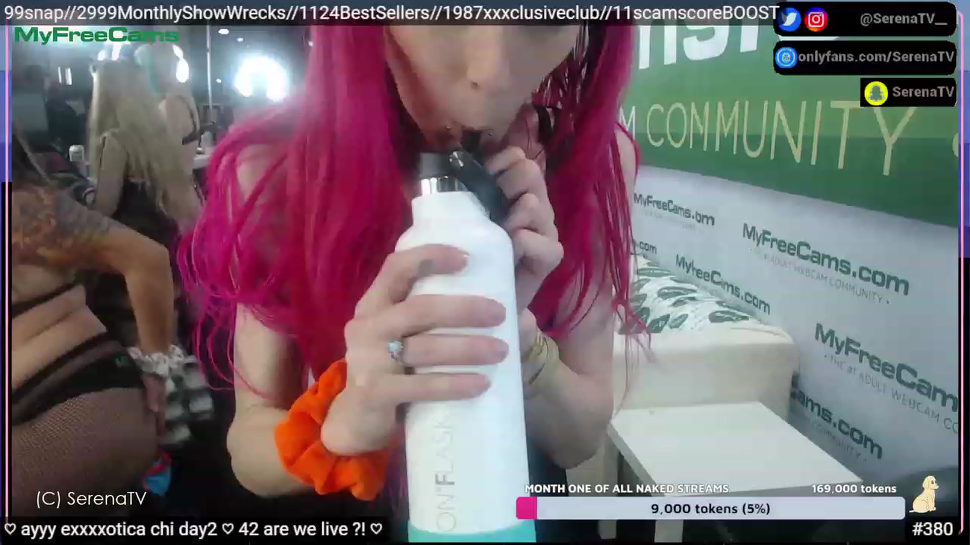 Gallery image thumbnail from serenatv's myfreecams stream on, 04/22/2023, 20:48 image 15 of 20