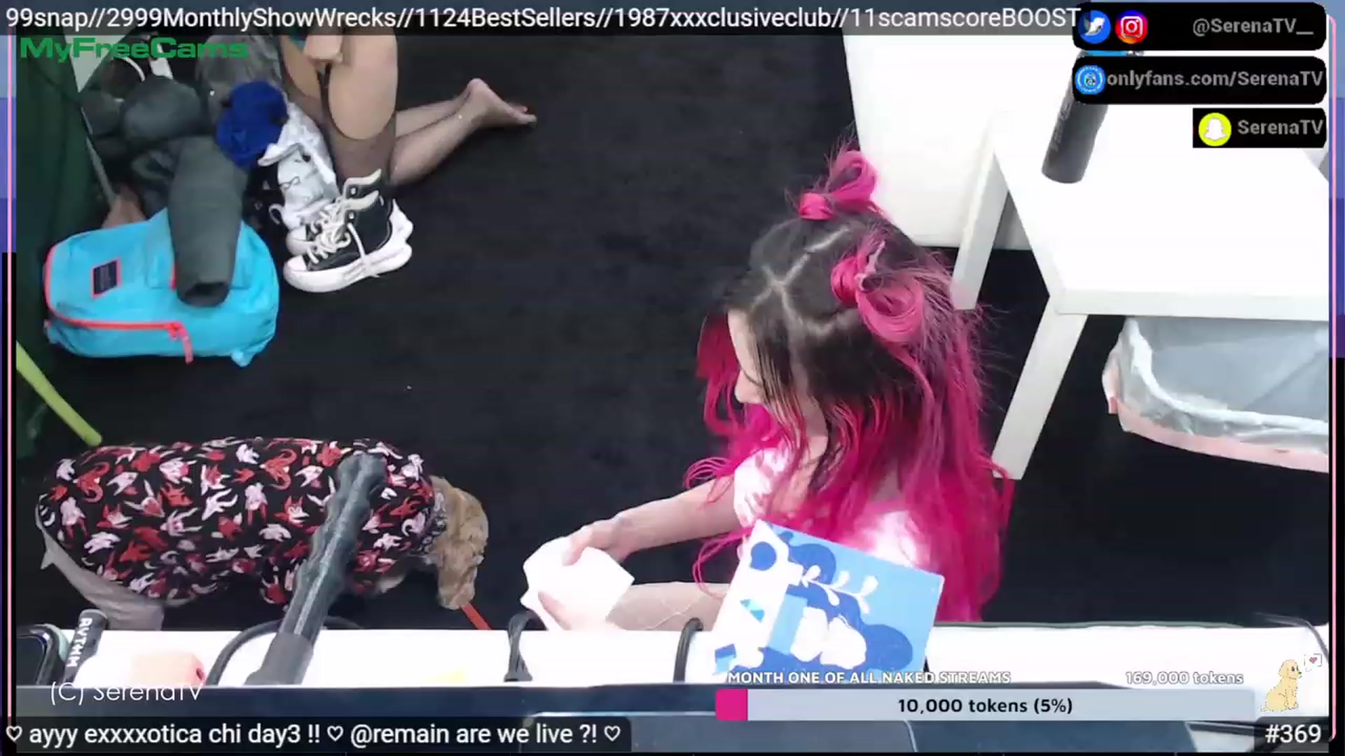 Gallery image thumbnail from serenatv's myfreecams stream on, 04/23/2023, 20:45 image 19 of 20