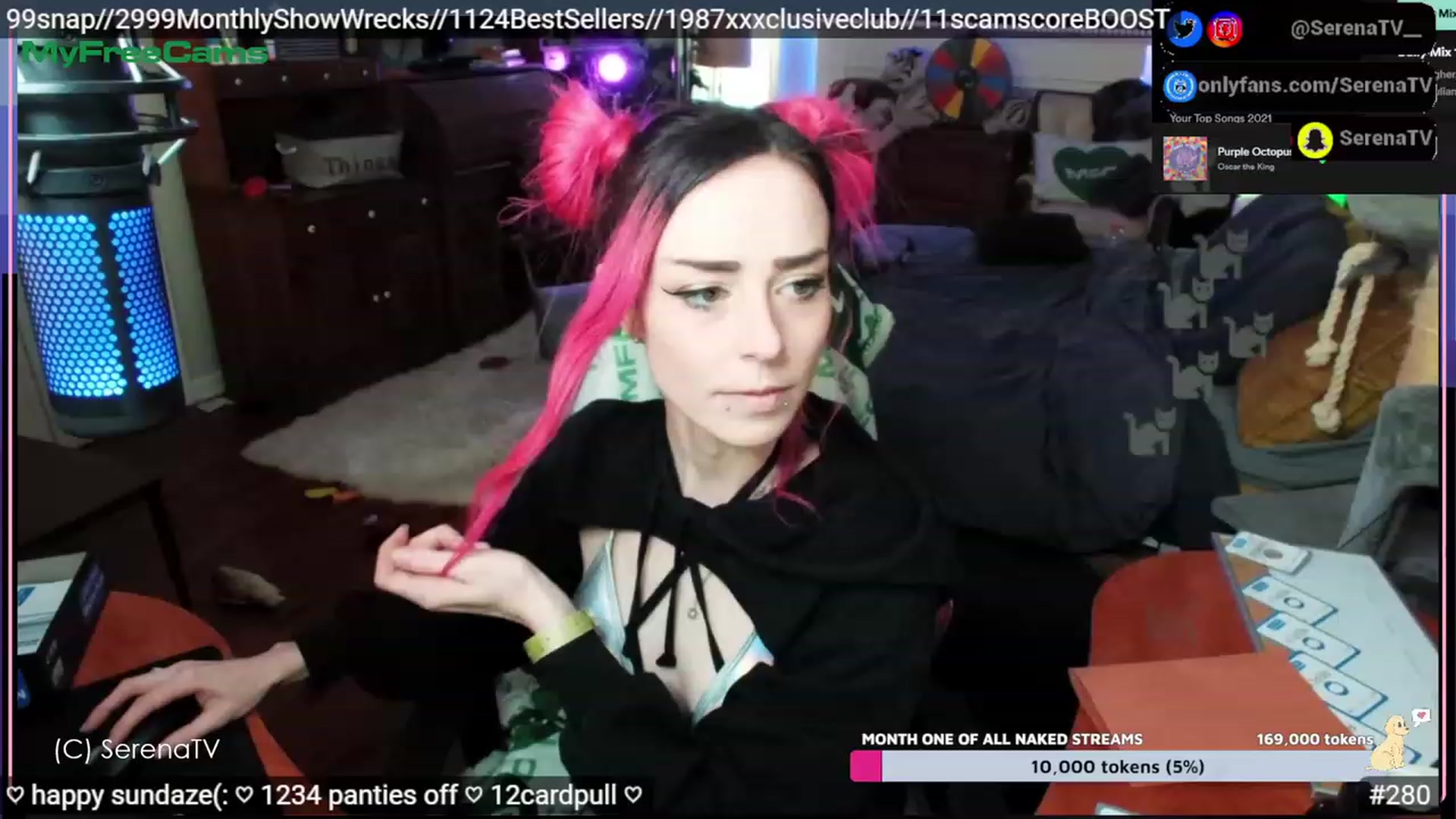 Gallery image thumbnail from serenatv's myfreecams stream on, 04/30/2023, 20:55 image 12 of 20