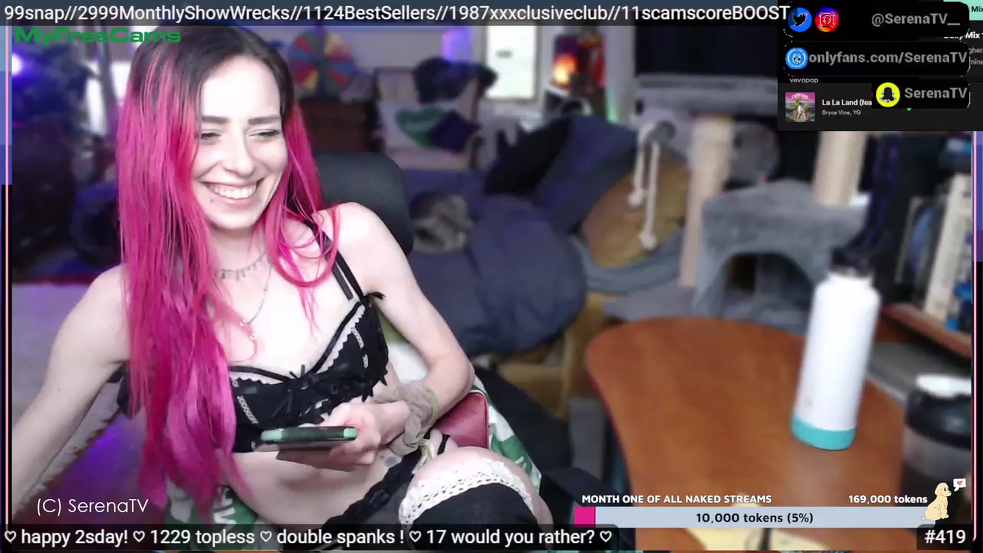 Gallery image thumbnail from serenatv's myfreecams stream on, 05/02/2023, 20:32 image 10 of 20