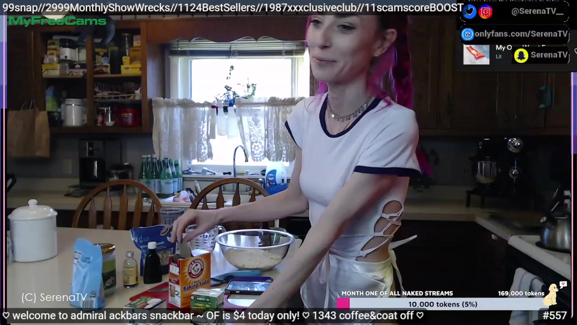 Gallery image thumbnail from serenatv's myfreecams stream on, 05/04/2023, 20:14 image 3 of 20