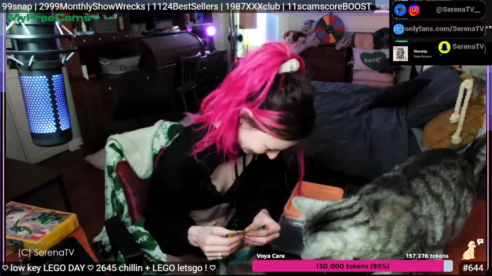 Gallery image thumbnail from serenatv's myfreecams stream on, 05/18/2023, 21:24 image 3 of 20