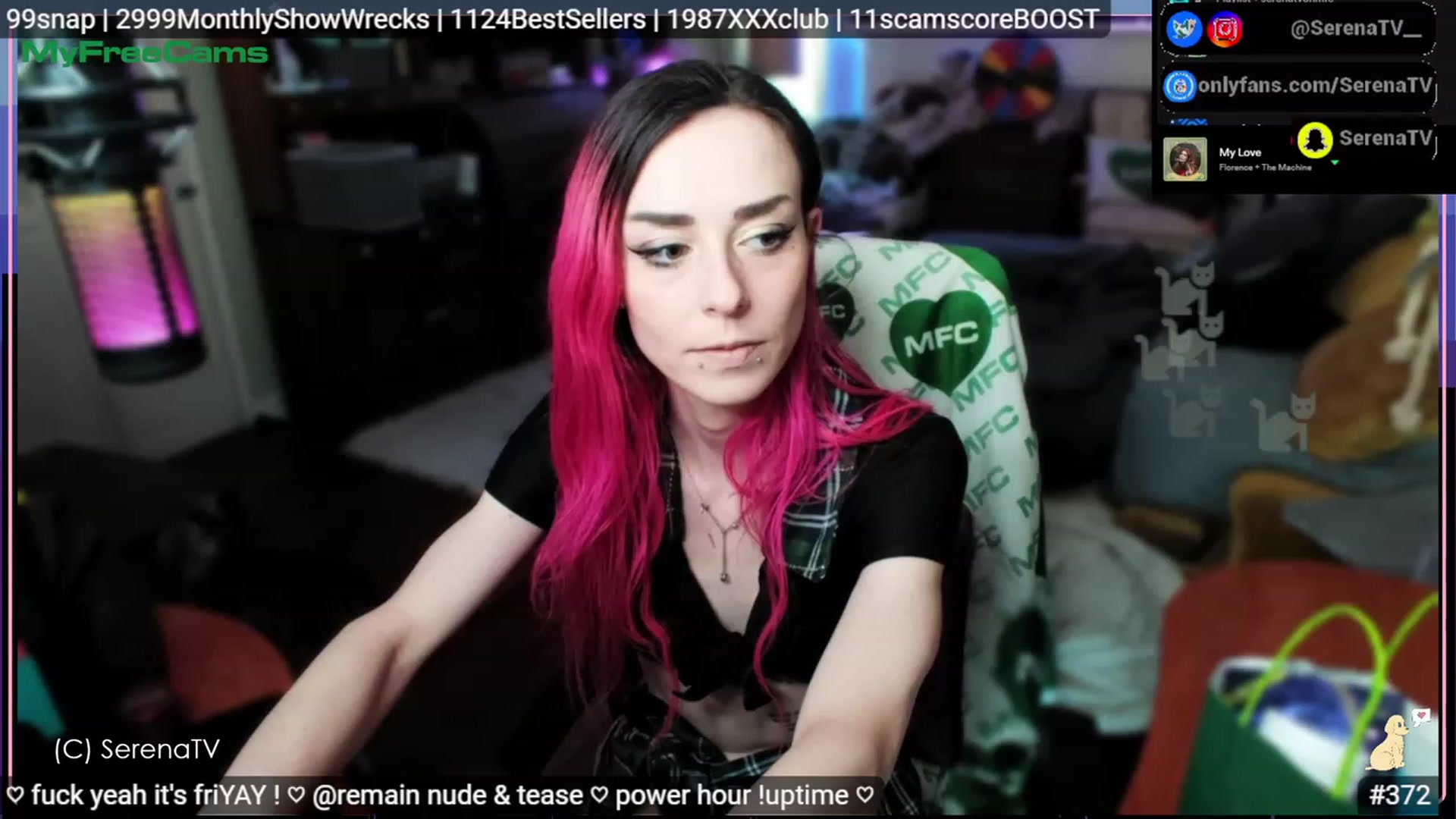 Gallery image thumbnail from serenatv's myfreecams stream on, 05/26/2023, 20:11 image 9 of 20
