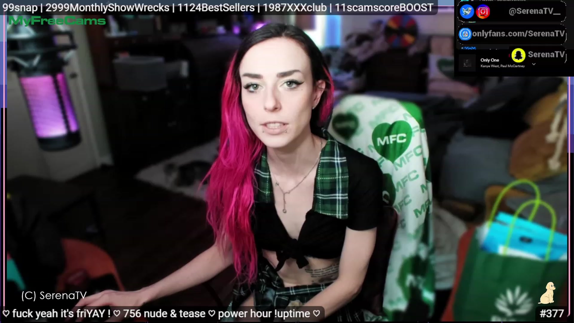 Gallery image thumbnail from serenatv's myfreecams stream on, 05/26/2023, 20:11 image 2 of 20