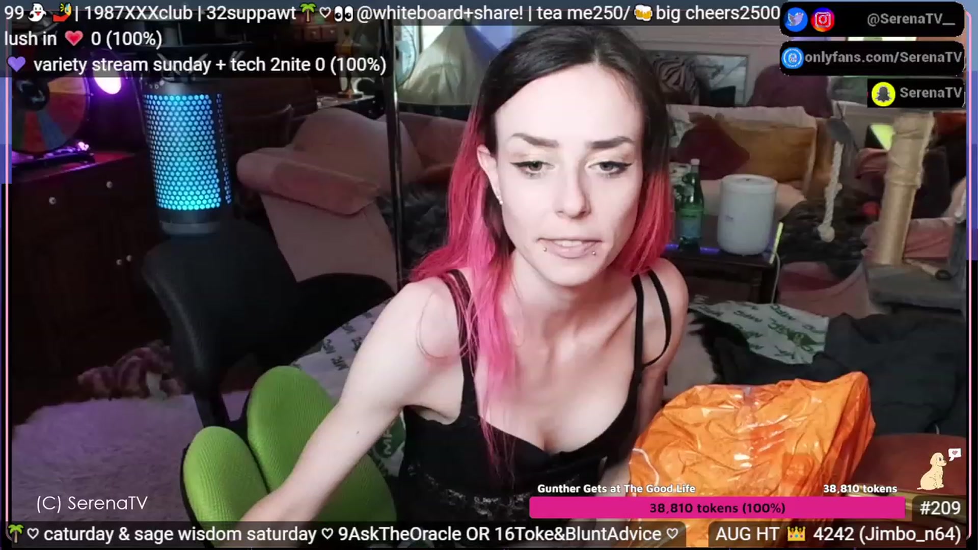 Gallery image thumbnail from serenatv's myfreecams stream on, 08/12/2023, 21:43 image 2 of 20