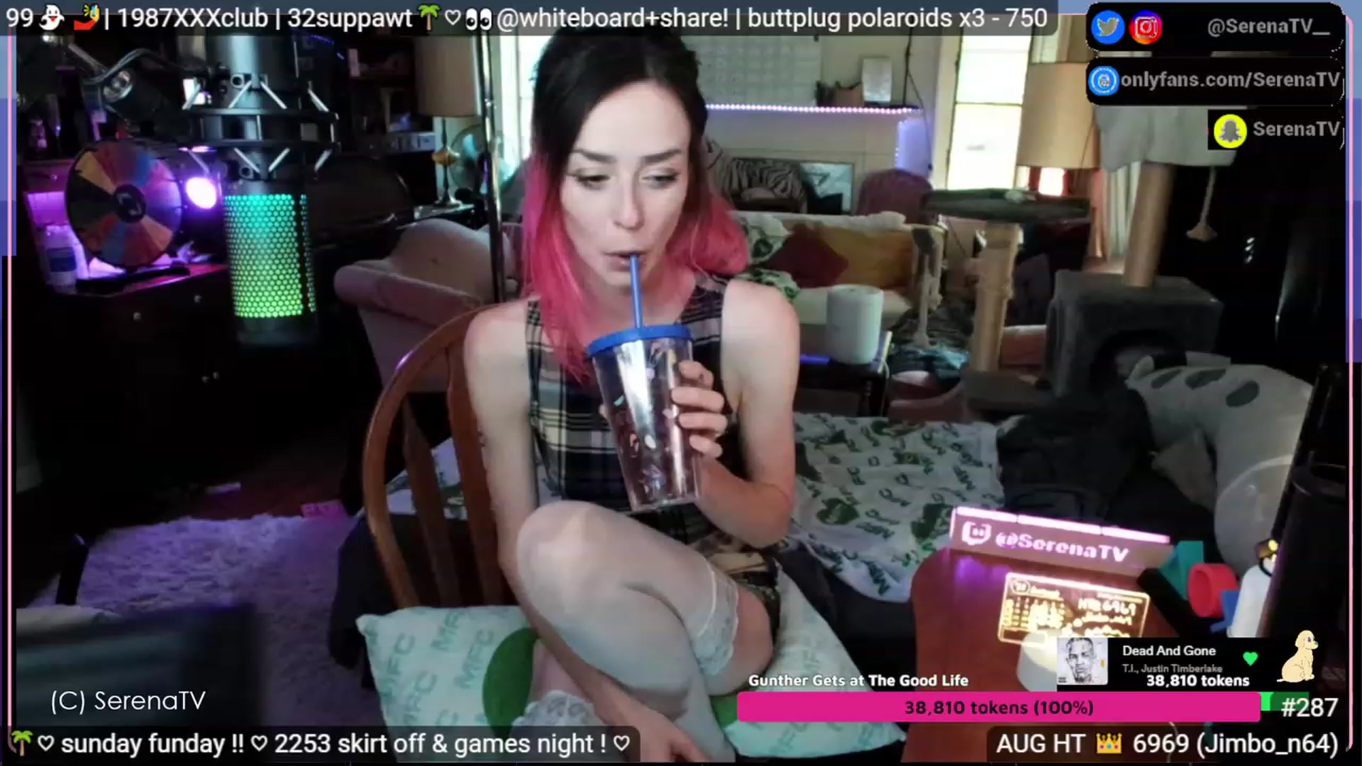 Gallery image thumbnail from serenatv's myfreecams stream on, 08/20/2023, 20:29 image 17 of 20