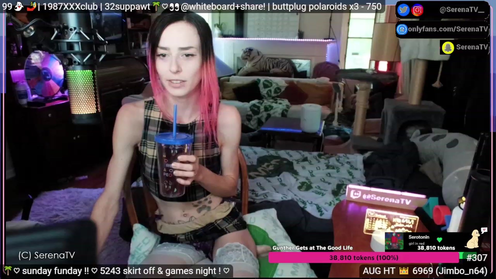 Gallery image thumbnail from serenatv's myfreecams stream on, 08/20/2023, 20:29 image 3 of 20