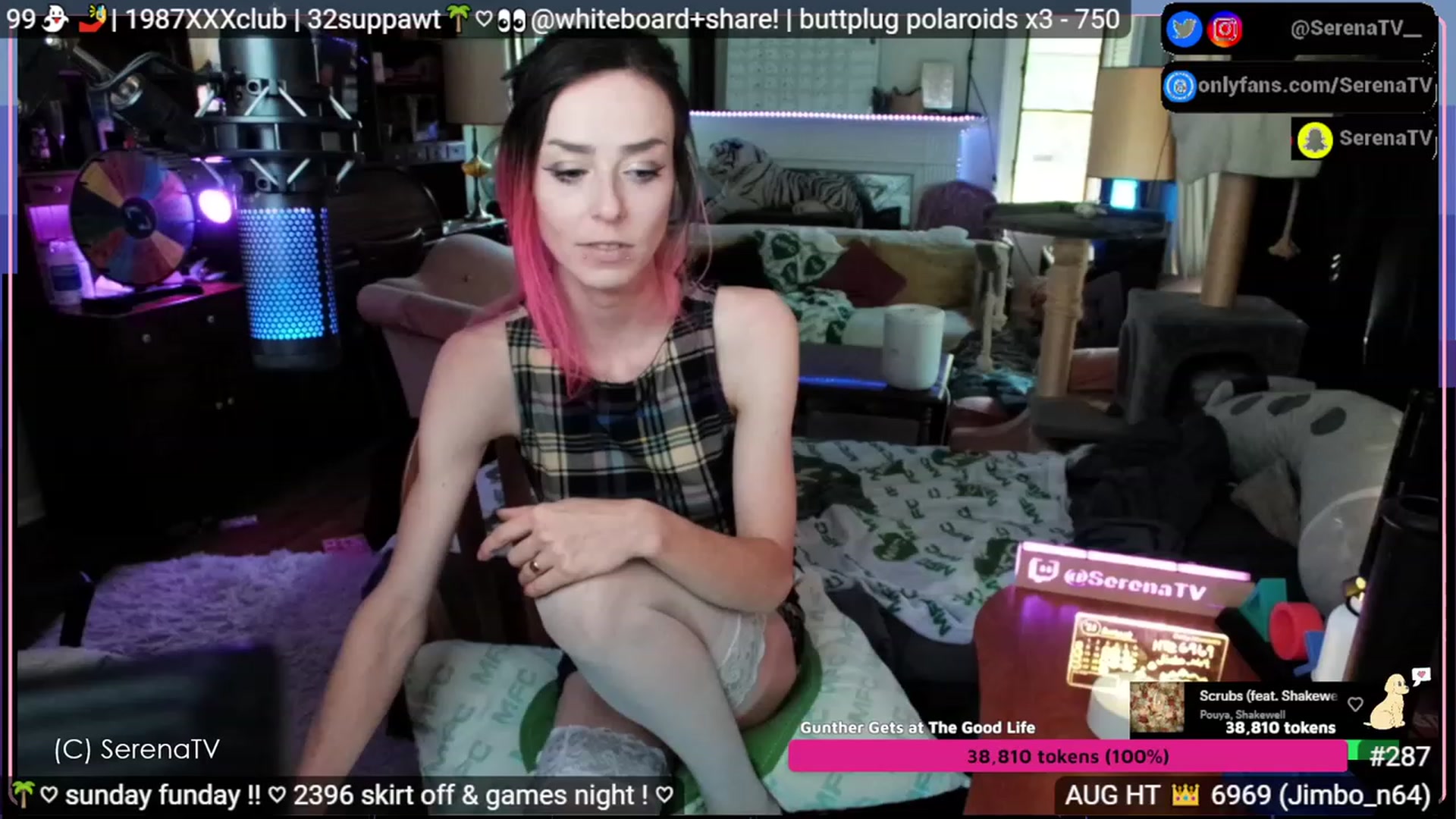 Gallery image thumbnail from serenatv's myfreecams stream on, 08/20/2023, 20:29 image 15 of 20
