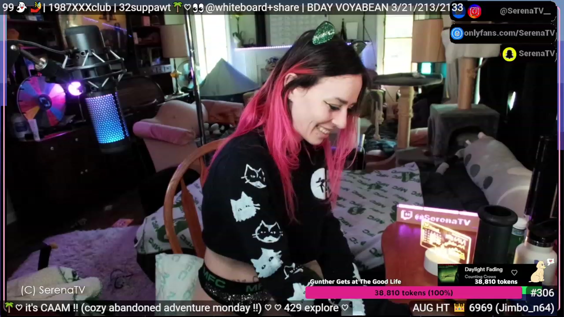 Gallery image thumbnail from serenatv's myfreecams stream on, 08/21/2023, 20:29 image 4 of 20