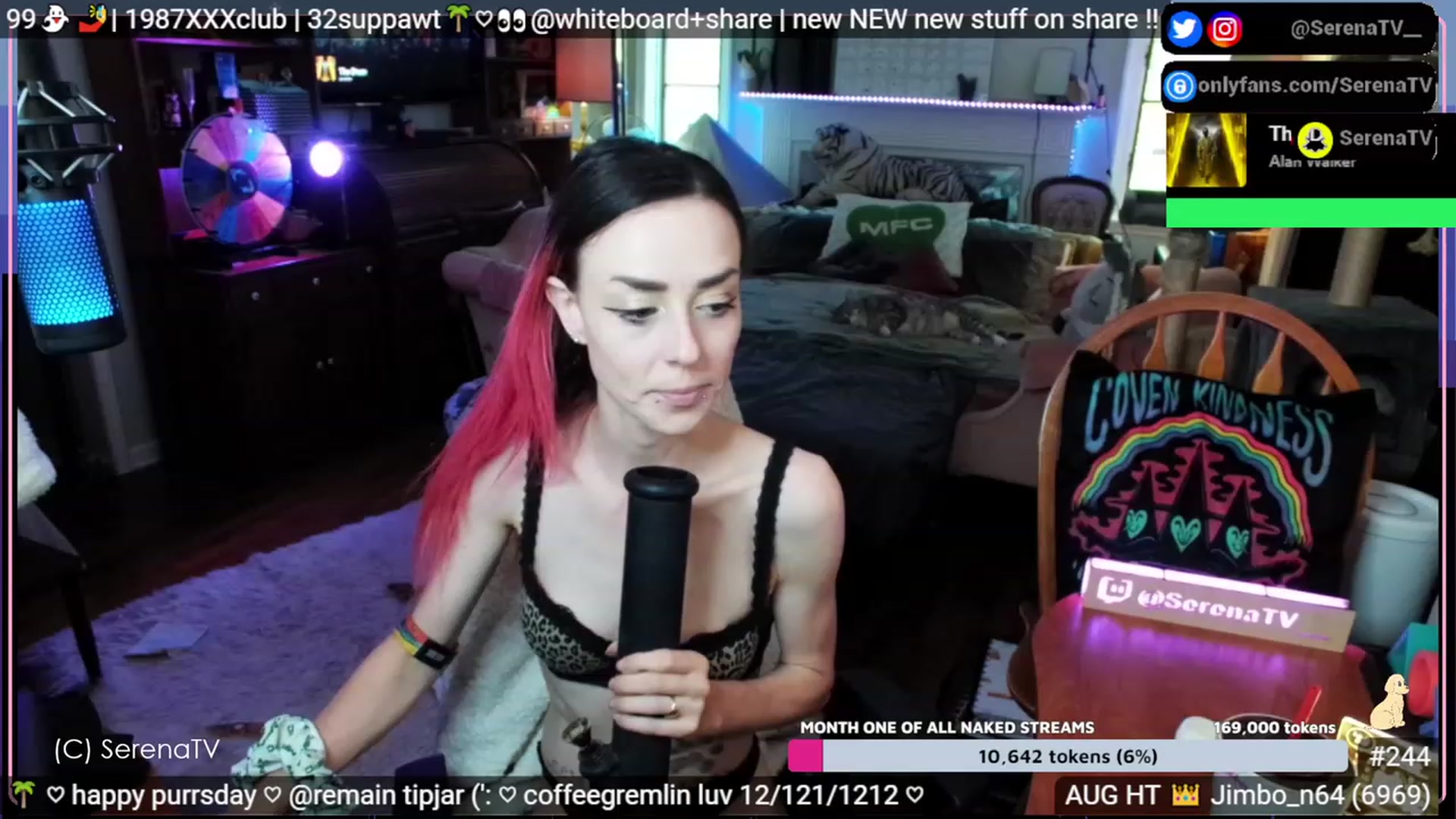 Gallery image thumbnail from serenatv's myfreecams stream on, 08/24/2023, 21:23 image 16 of 20