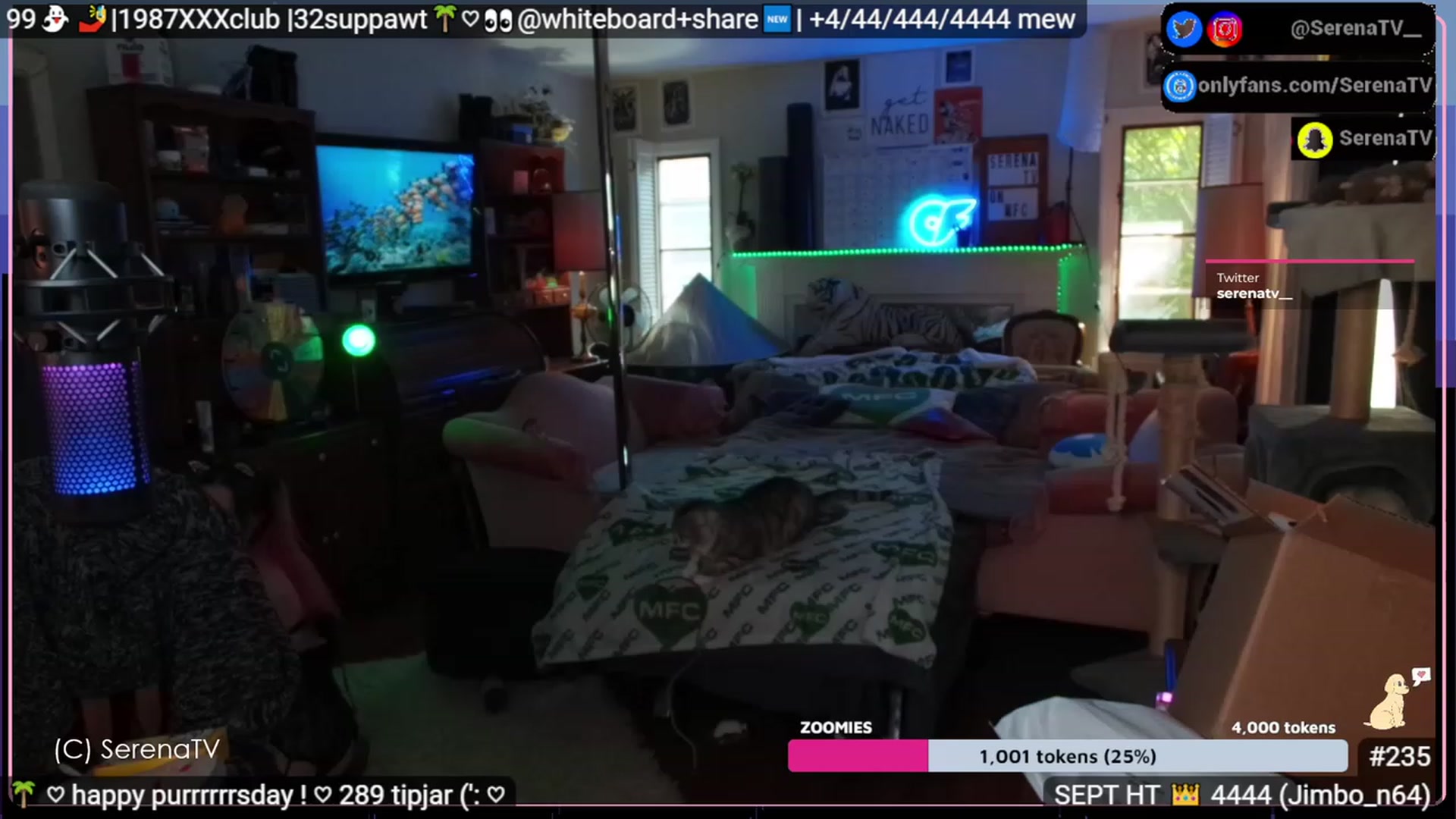 Gallery image thumbnail from serenatv's myfreecams stream on, 09/14/2023, 20:18 image 20 of 20
