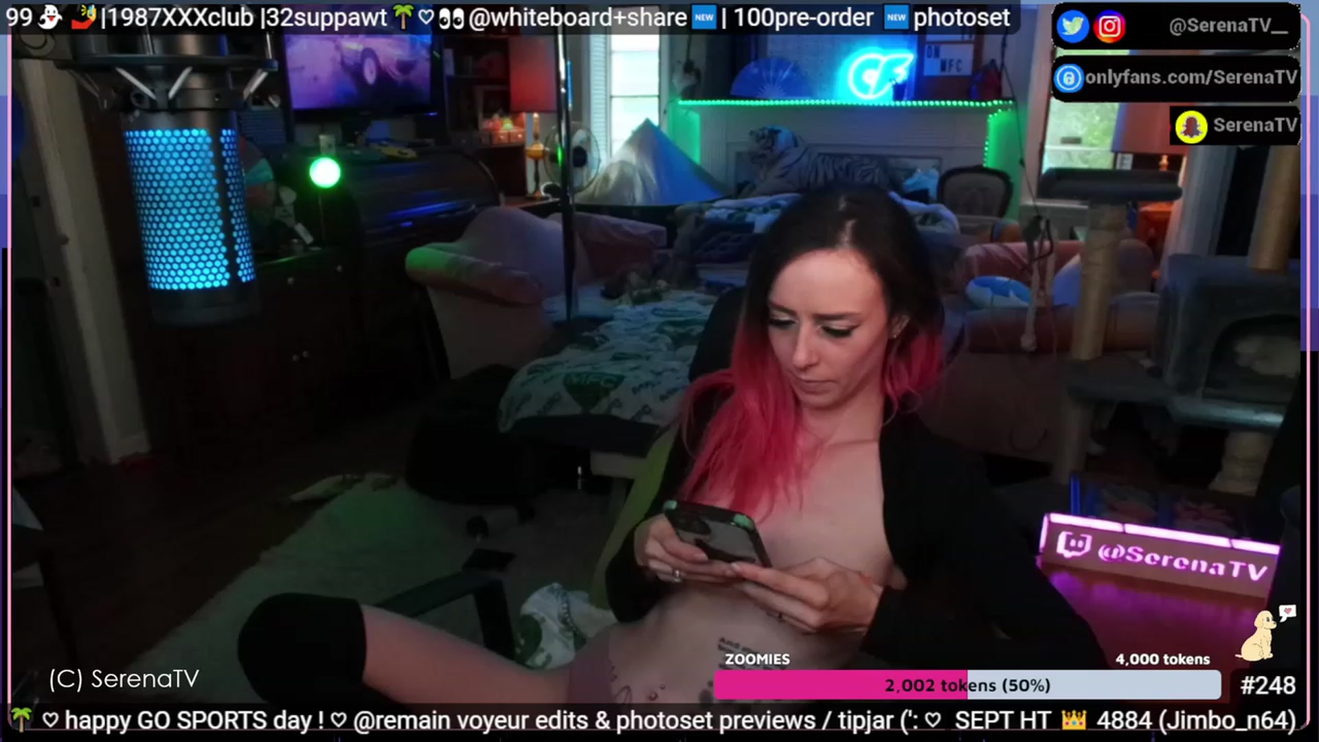 Gallery image thumbnail from serenatv's myfreecams stream on, 09/17/2023, 21:09 image 18 of 20