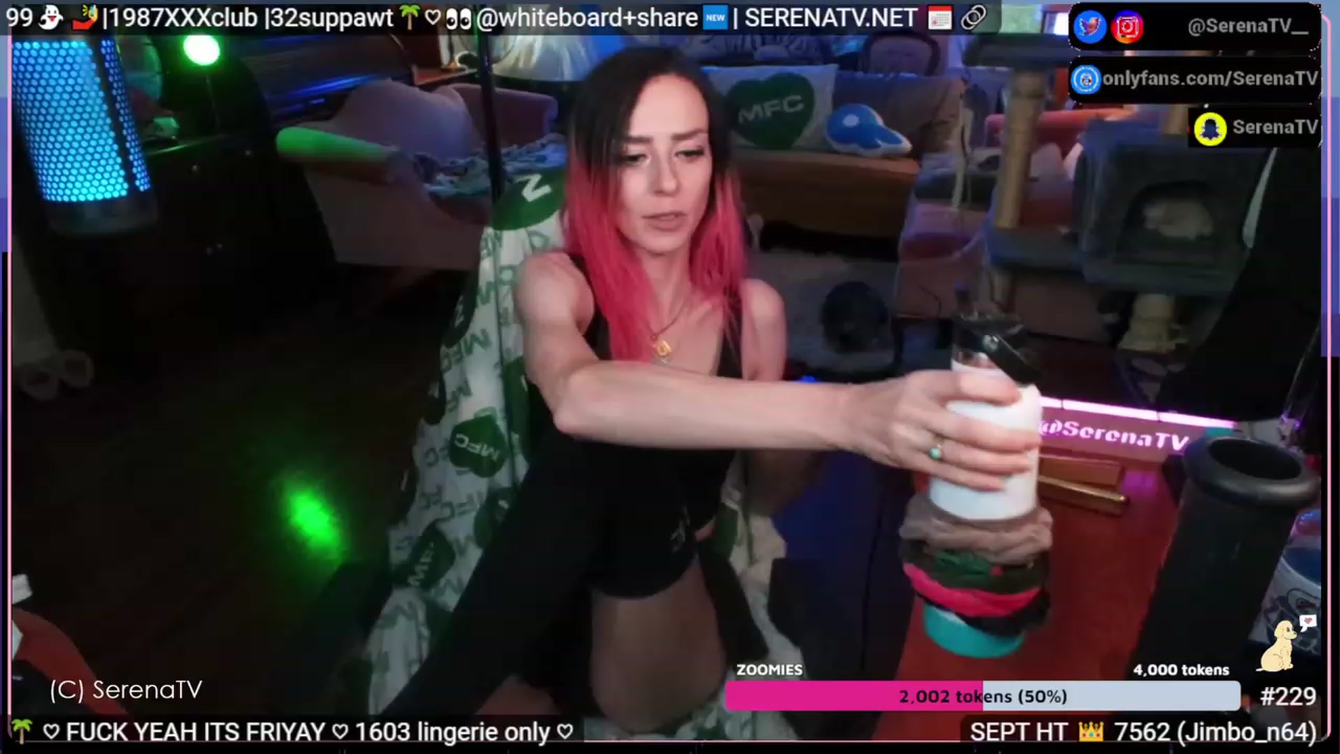 Gallery image thumbnail from serenatv's myfreecams stream on, 09/22/2023, 20:58 image 8 of 20