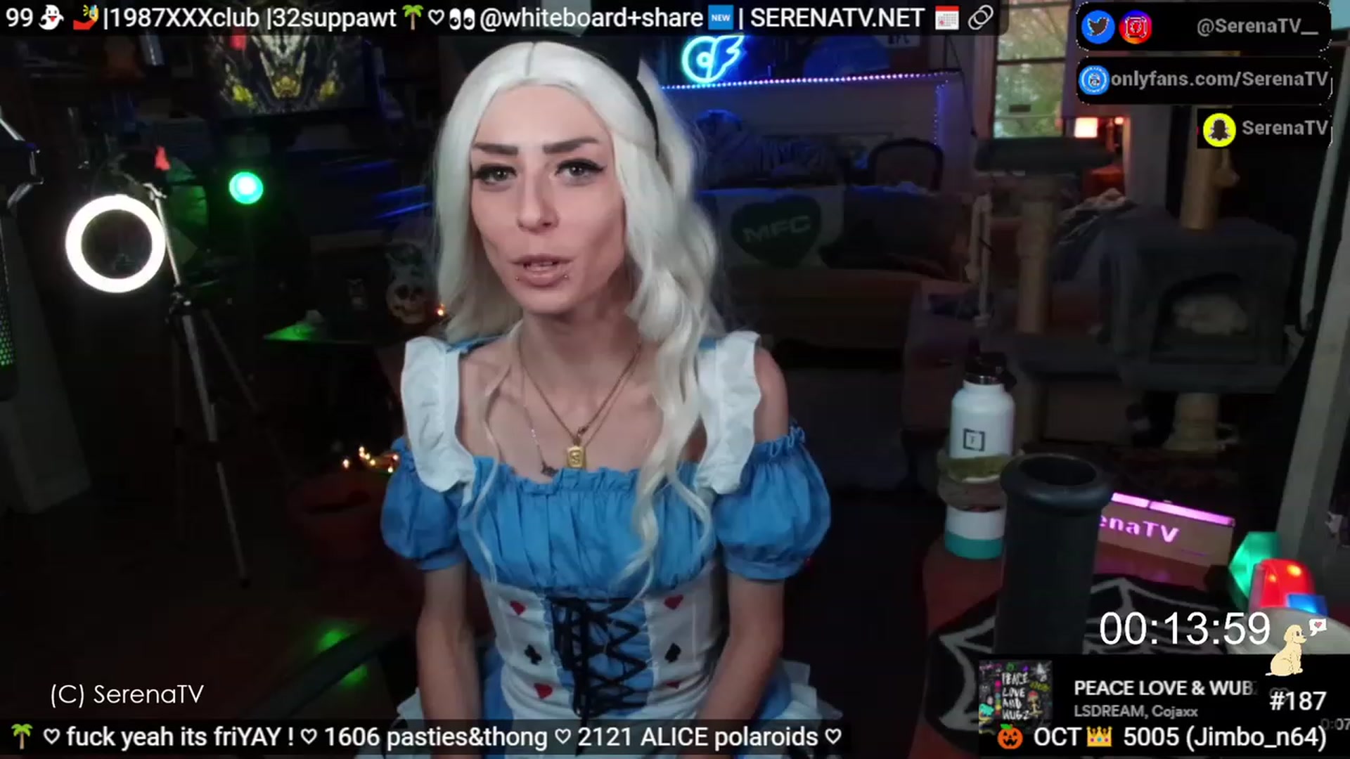 Gallery image thumbnail from serenatv's myfreecams stream on, 10/28/2023, 21:05 image 8 of 20