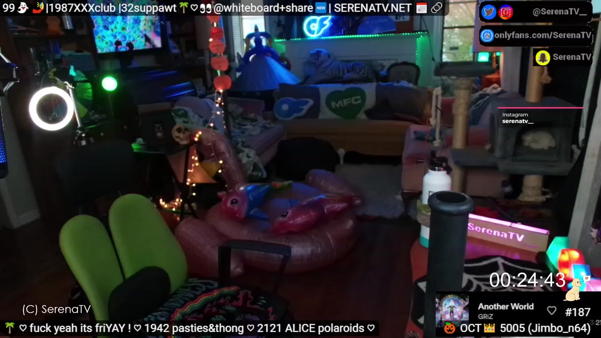 Gallery image thumbnail from serenatv's myfreecams stream on, 10/28/2023, 21:05 image 1 of 20