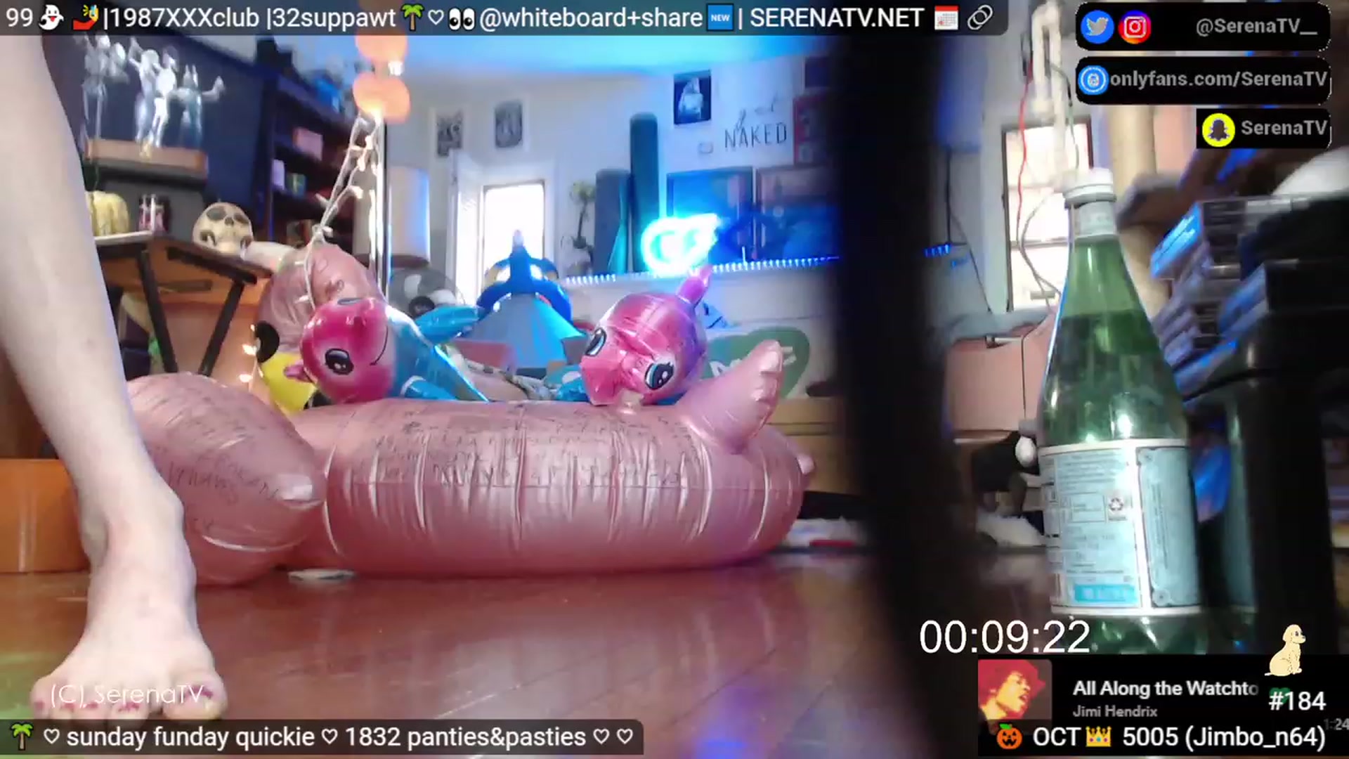 Gallery image thumbnail from serenatv's myfreecams stream on, 10/29/2023, 20:02 image 11 of 20